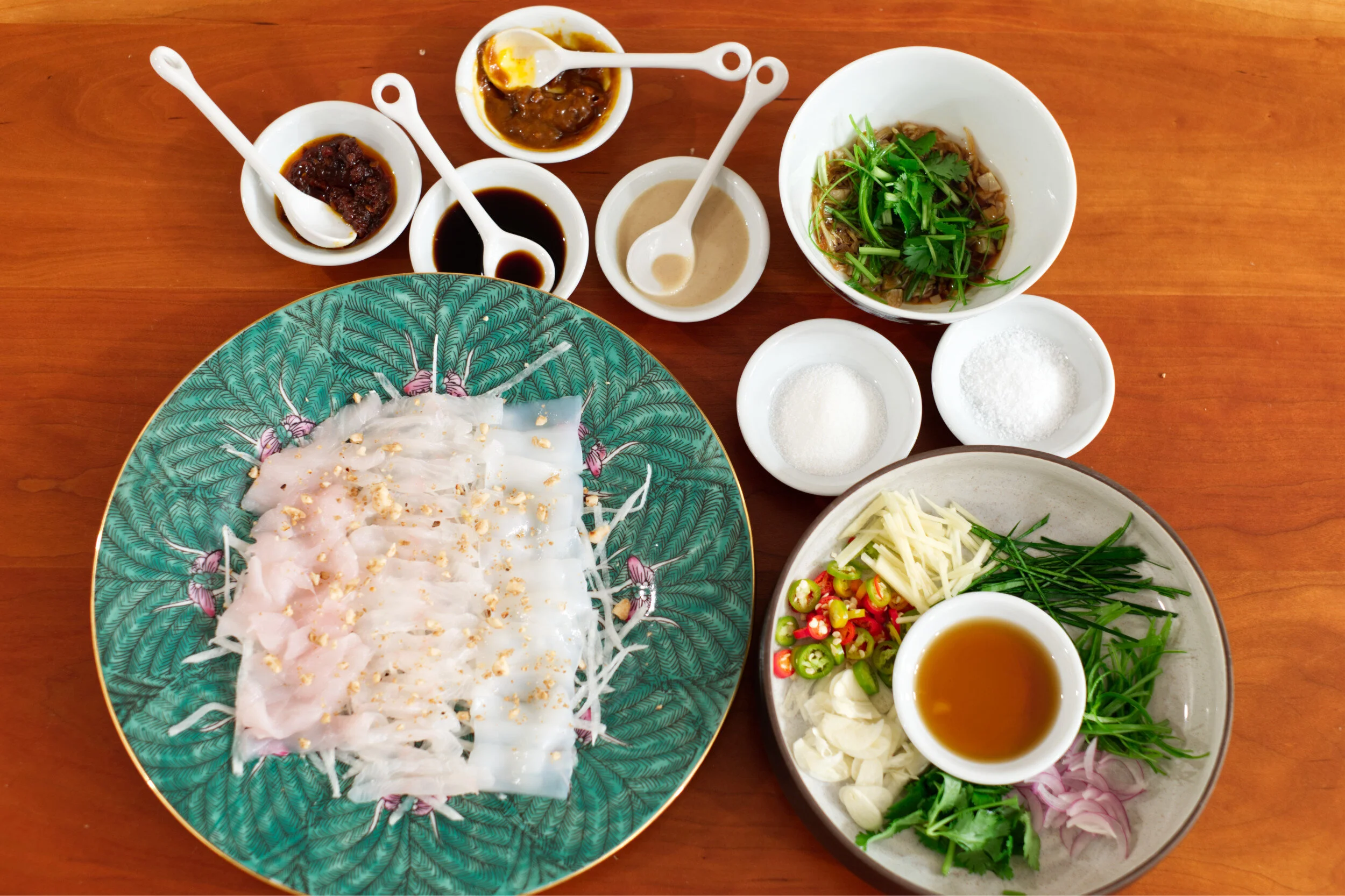 Chinese Raw Fish 魚生 Yu Saang or 魚膾 Yu Kui — Chinese Food & Other Stuff