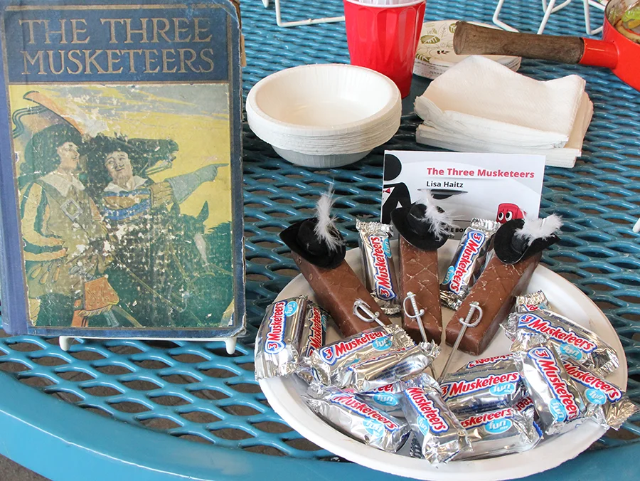  Table tents beside their entries. 