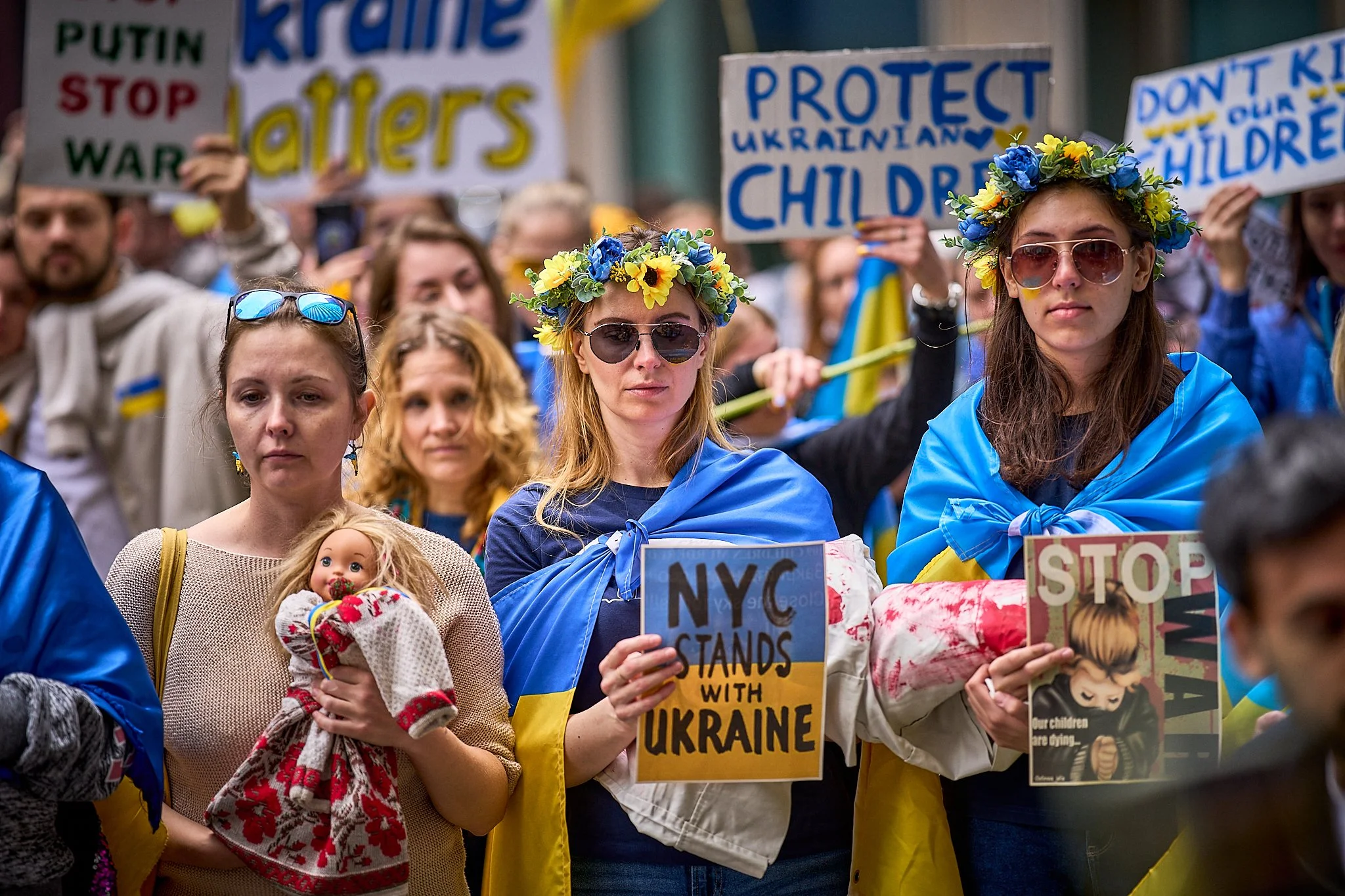 2022-03-19-Mothers_March–Razom_for_Ukraine_@AJStetson_A1_4346.jpg