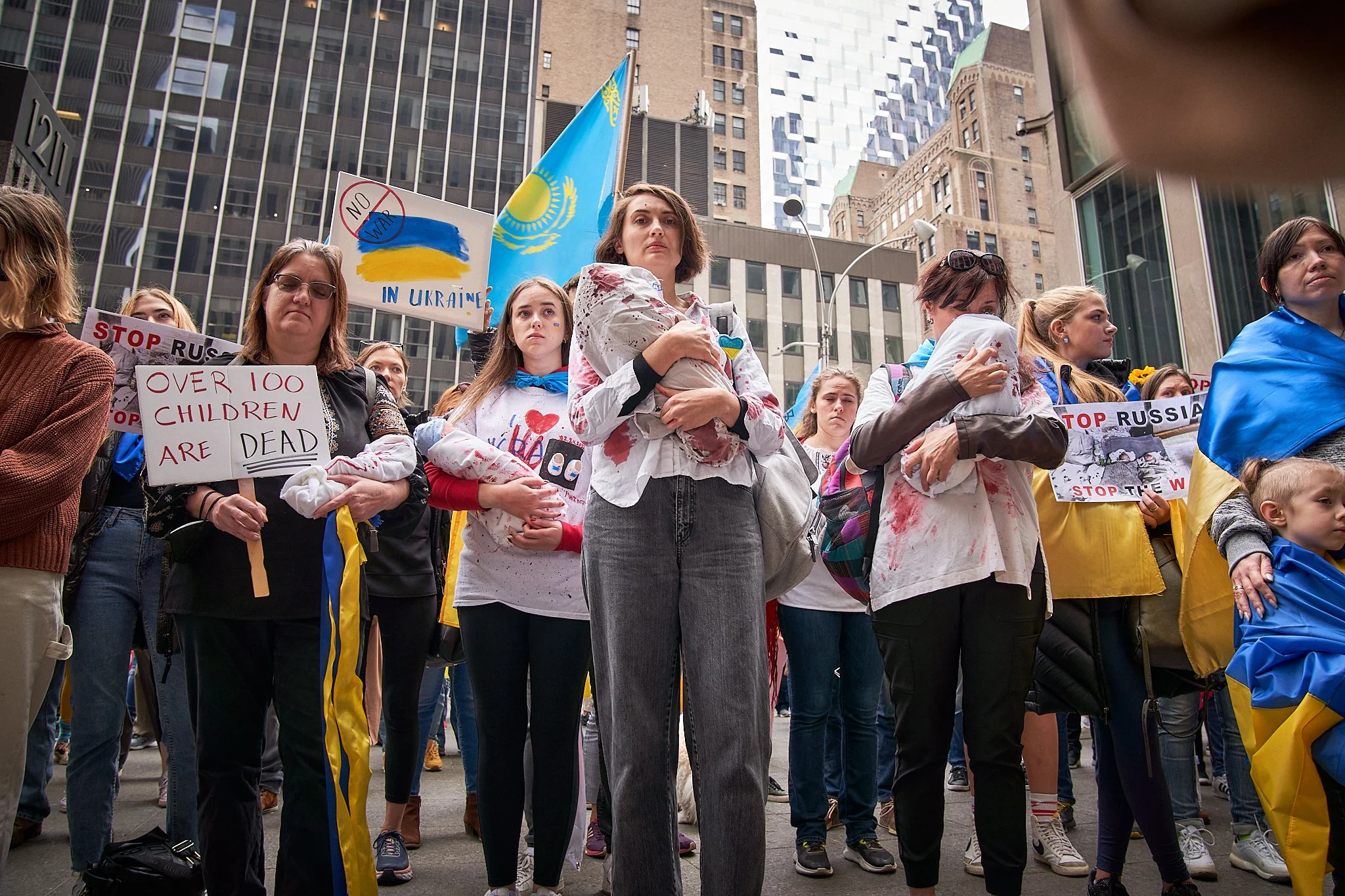 2022-03-19-Mothers_March–Razom_for_Ukraine_@AJStetson_A746224.jpg