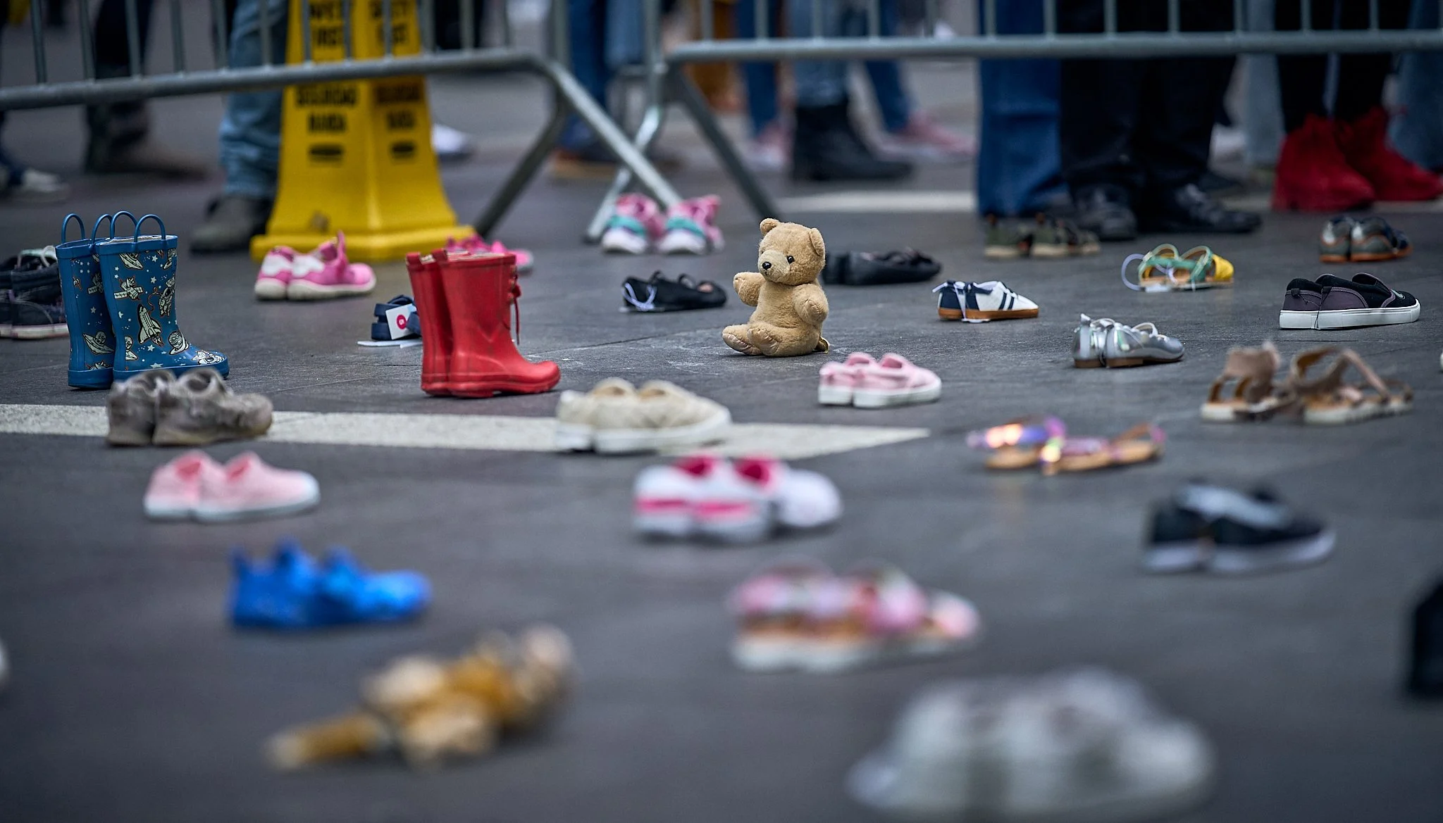 2022-03-26-Ukraine–Mothers'_March_@AJStetson_A1_6357 1.jpg
