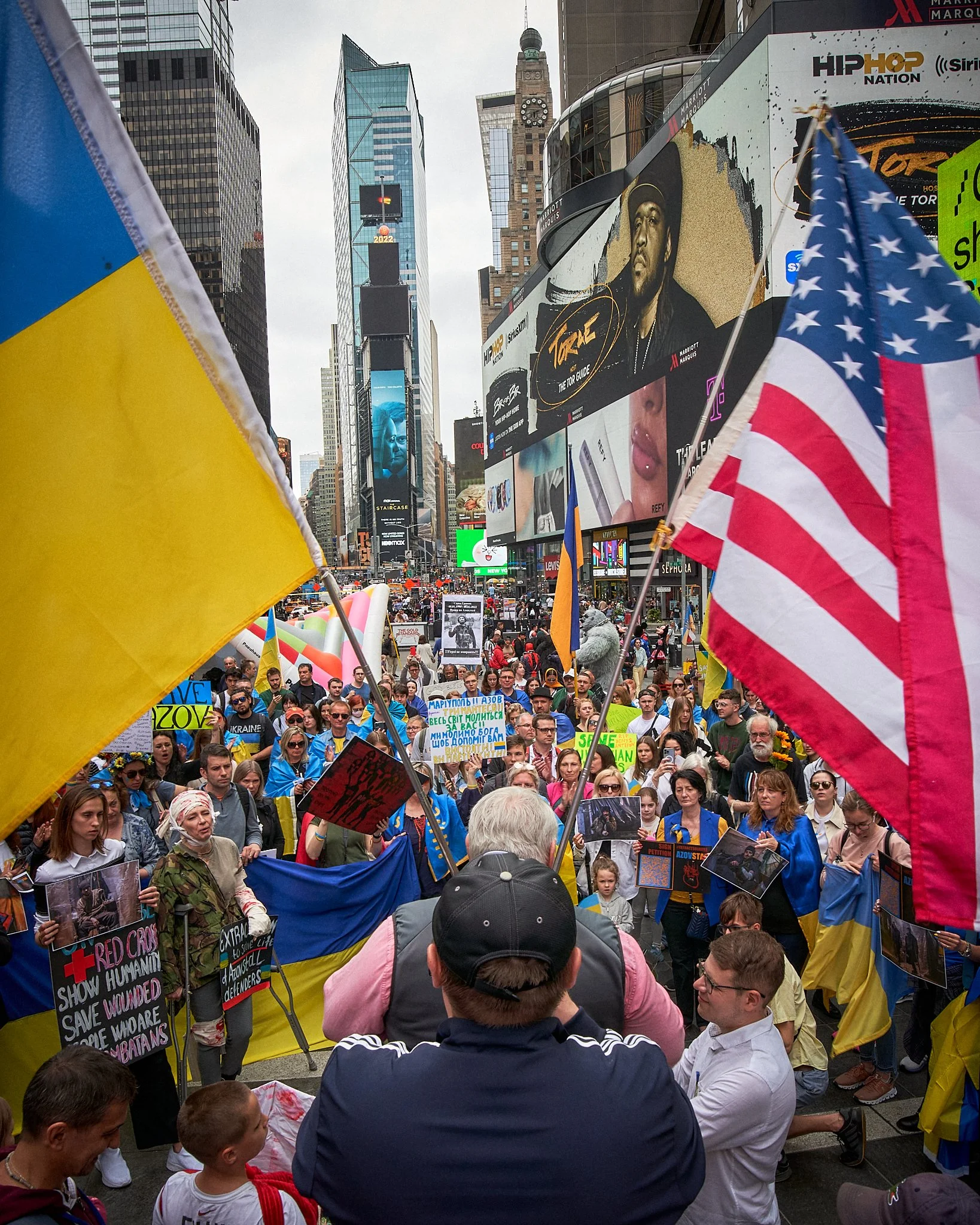 2022-05-14–#SaveAzovstal–Ukraine–Times_Square_@AJStetson_A749537.jpg