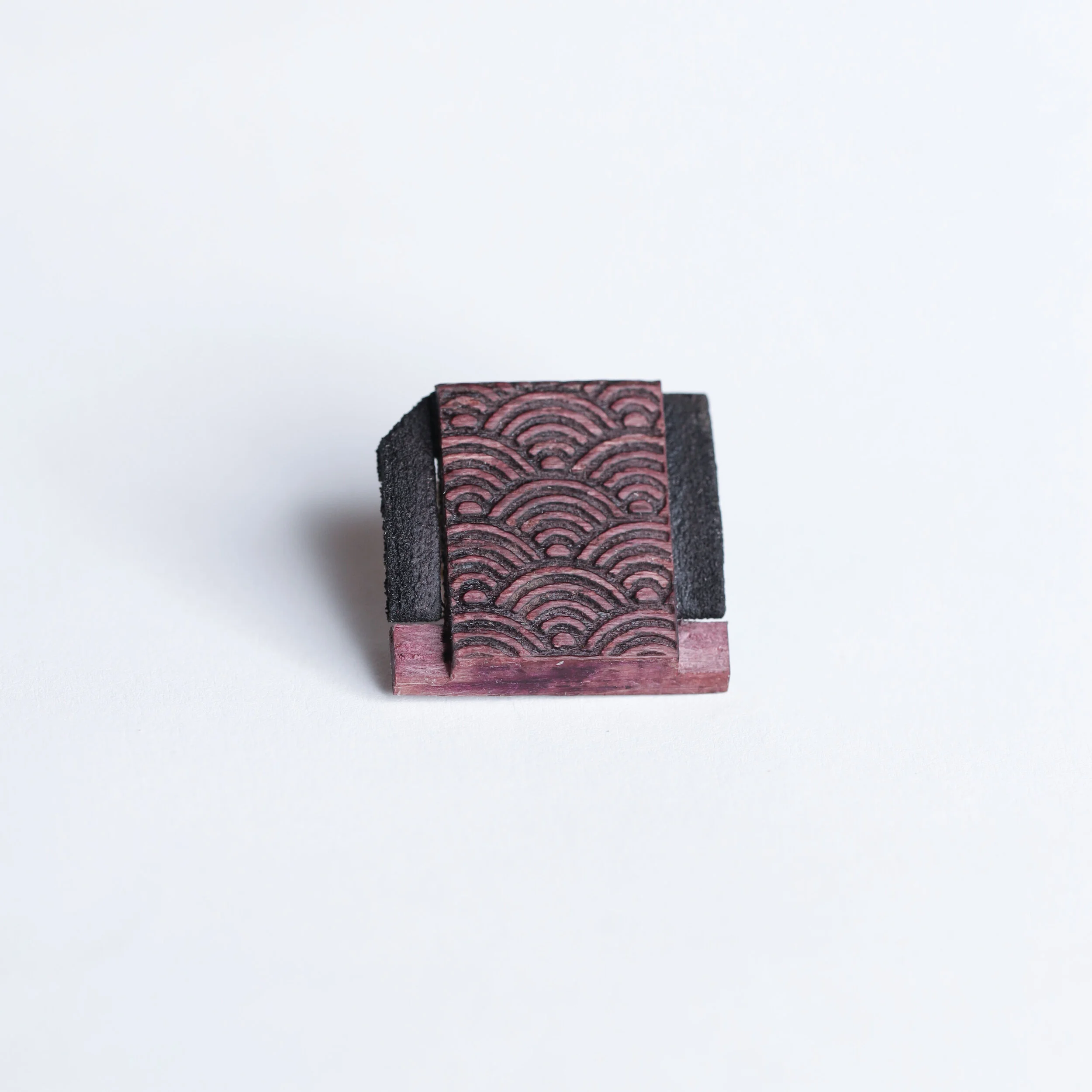 05EE538C-12D4-43FA-B894-F91CBC6E5042