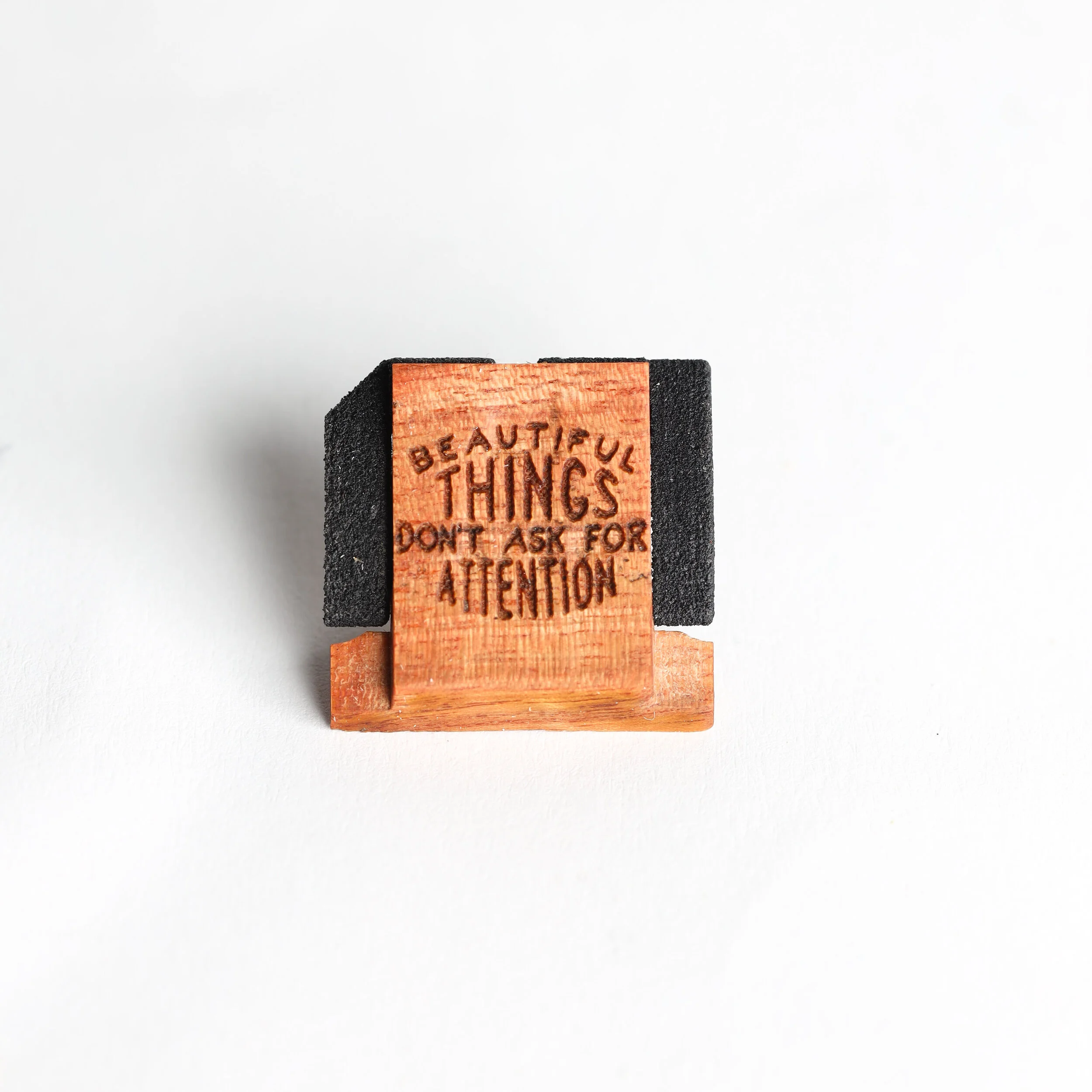 Beautiful Things Hot Shoe Cover