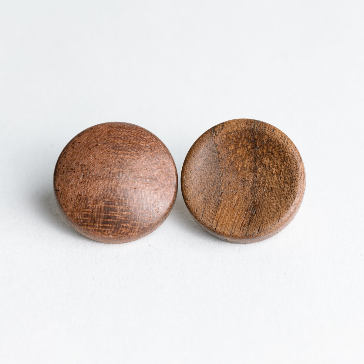 Walnut Threaded Soft Release Buttons — Artisan Obscura