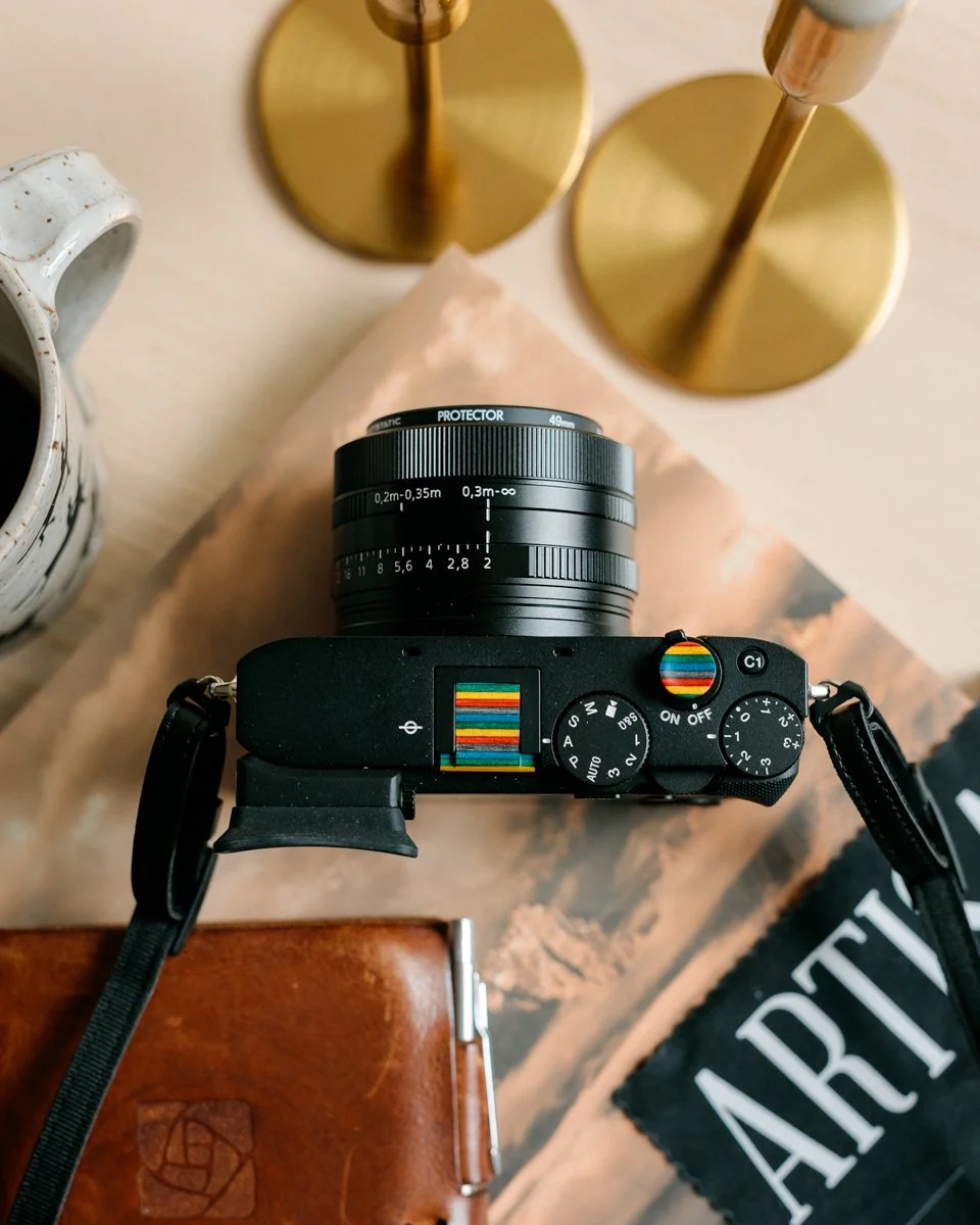 &ldquo;To me, photography is the simultaneous recognition, in a fraction of a second, of the significance of an event.&rdquo; &mdash; Henri Cartier-Bresson

That recognition rarely arrives when we&rsquo;re looking for it.

It happens walking to get c