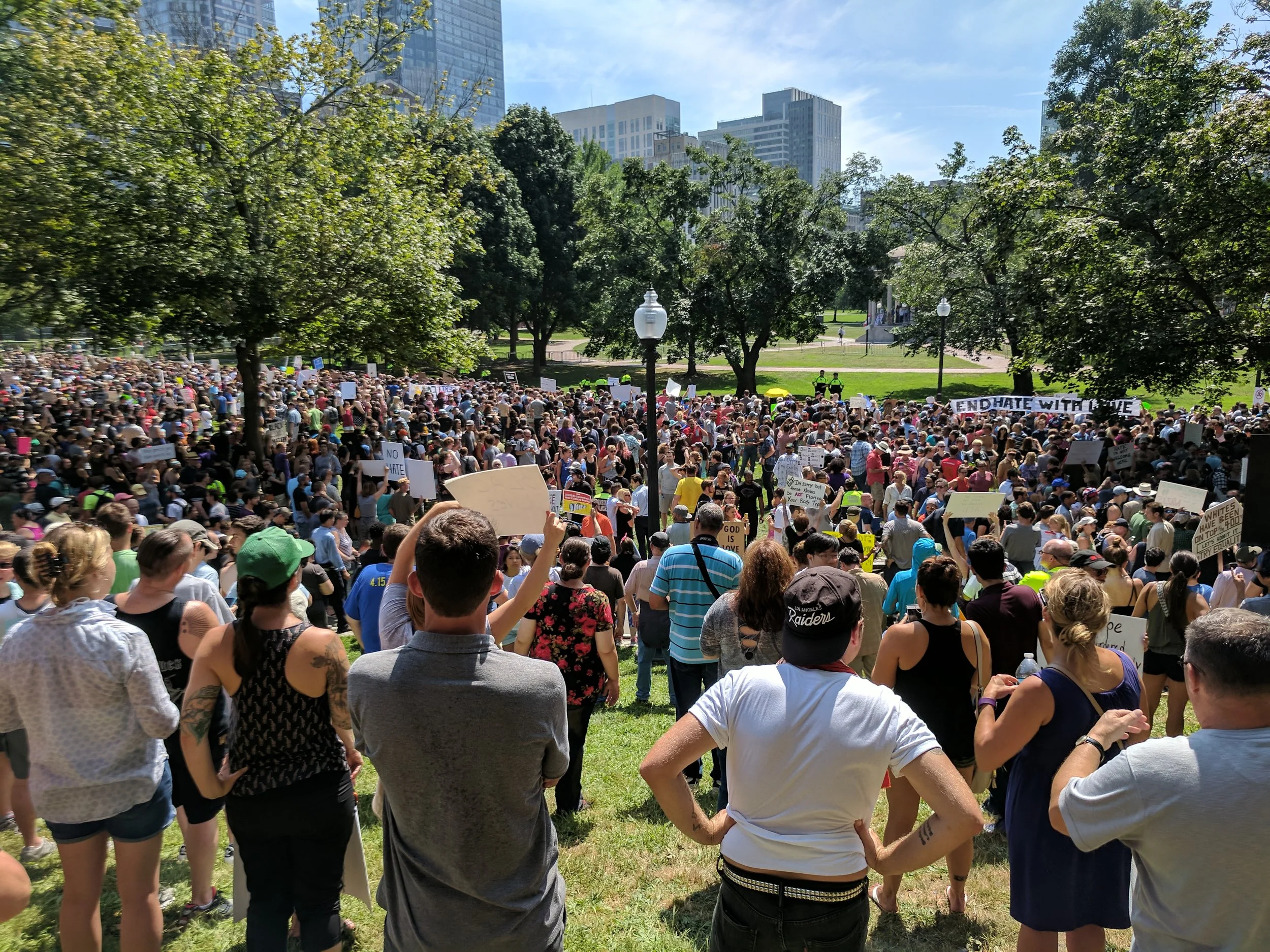 Boston_Free_Speech_rally_counterprotesters.jpg