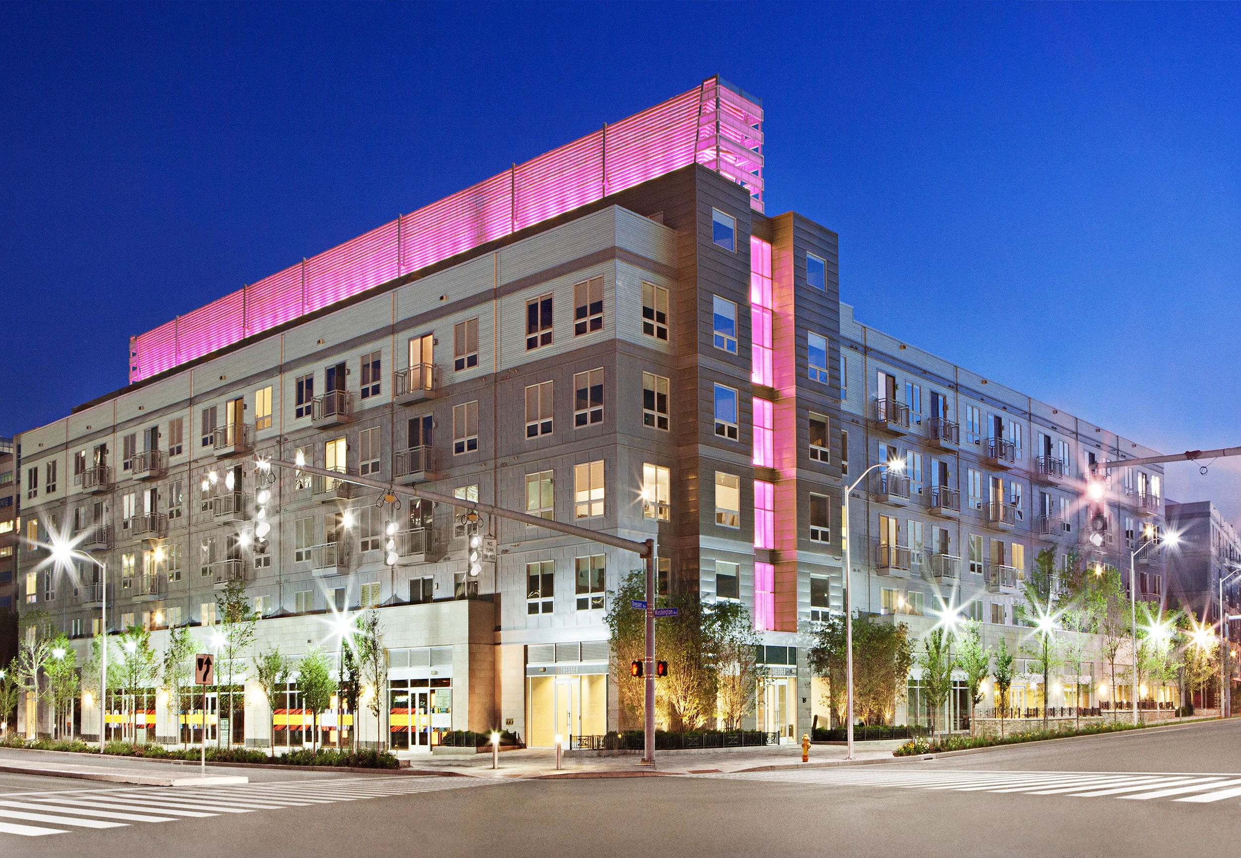 75tresser_Stamford_exterior_dusk.jpg