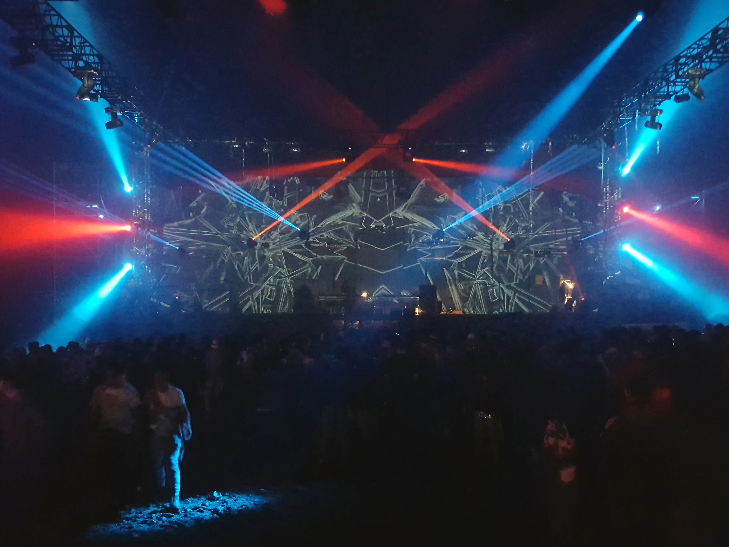 THIS YEAR WE HELPED CURATE AND MANAGE THE STAGE FOR VISUALS AT BOOMTOWN, VAMOS. WE PUT TOGETHER VJ'S AND CONTENT MAKERS AS WELL AS SETTING UP THE MEDIA SERVER AND PROJECTION MAPPED IT. WE ALSO CREATED A LARGE NUMBER OF LOOPS AND VISUALS FOR INDIVIDUAL ACTS. 