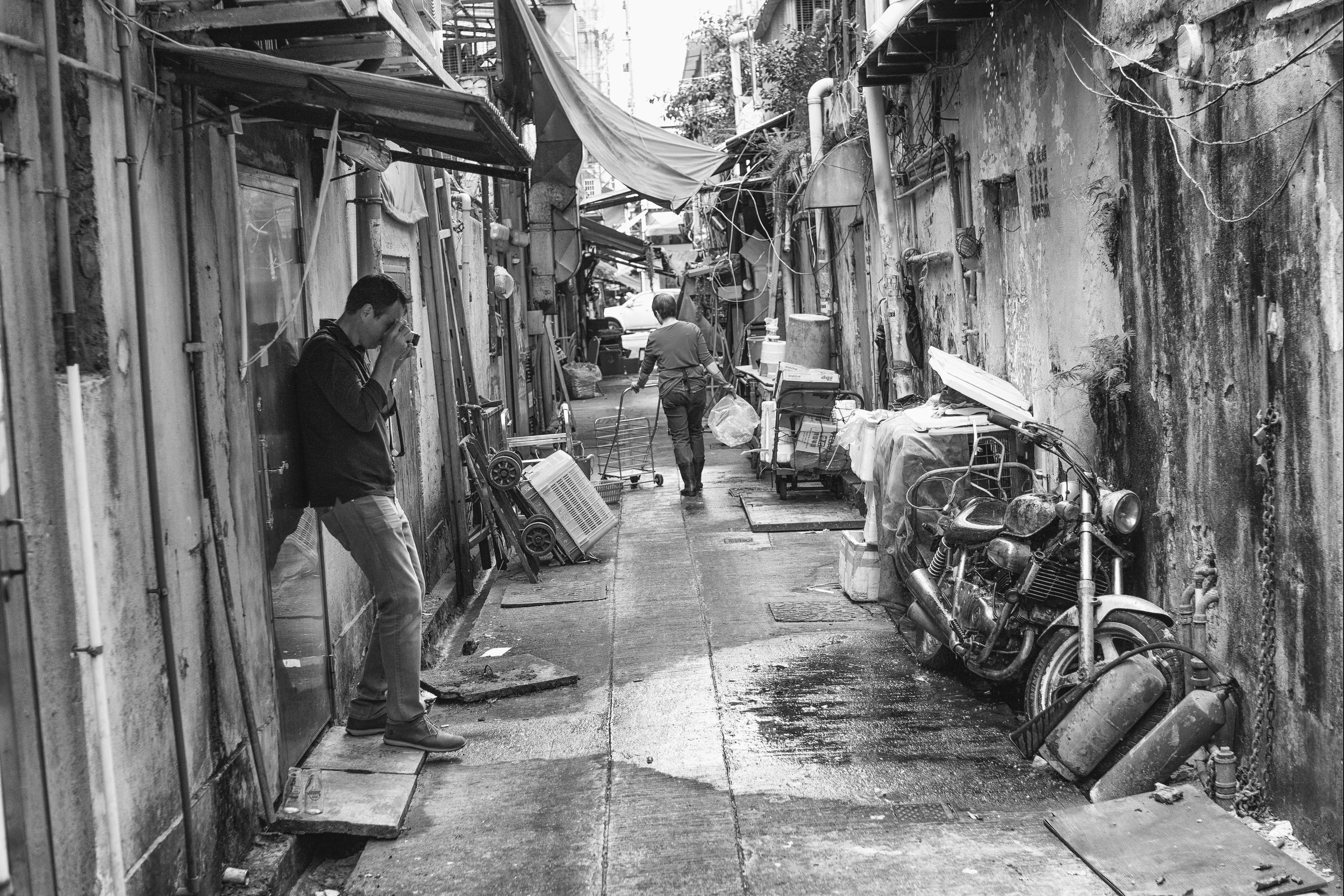 Streets and alleys, I will be there watching your back...