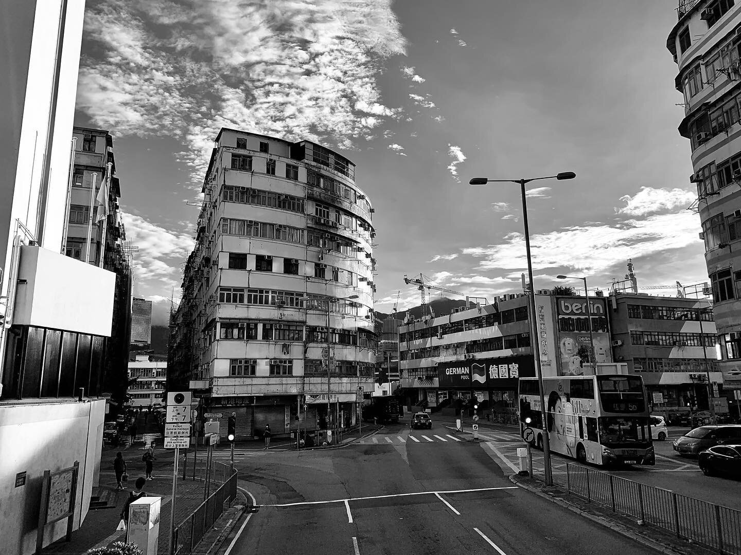 #kowloon #hongkong #oldbuildings #matauwai