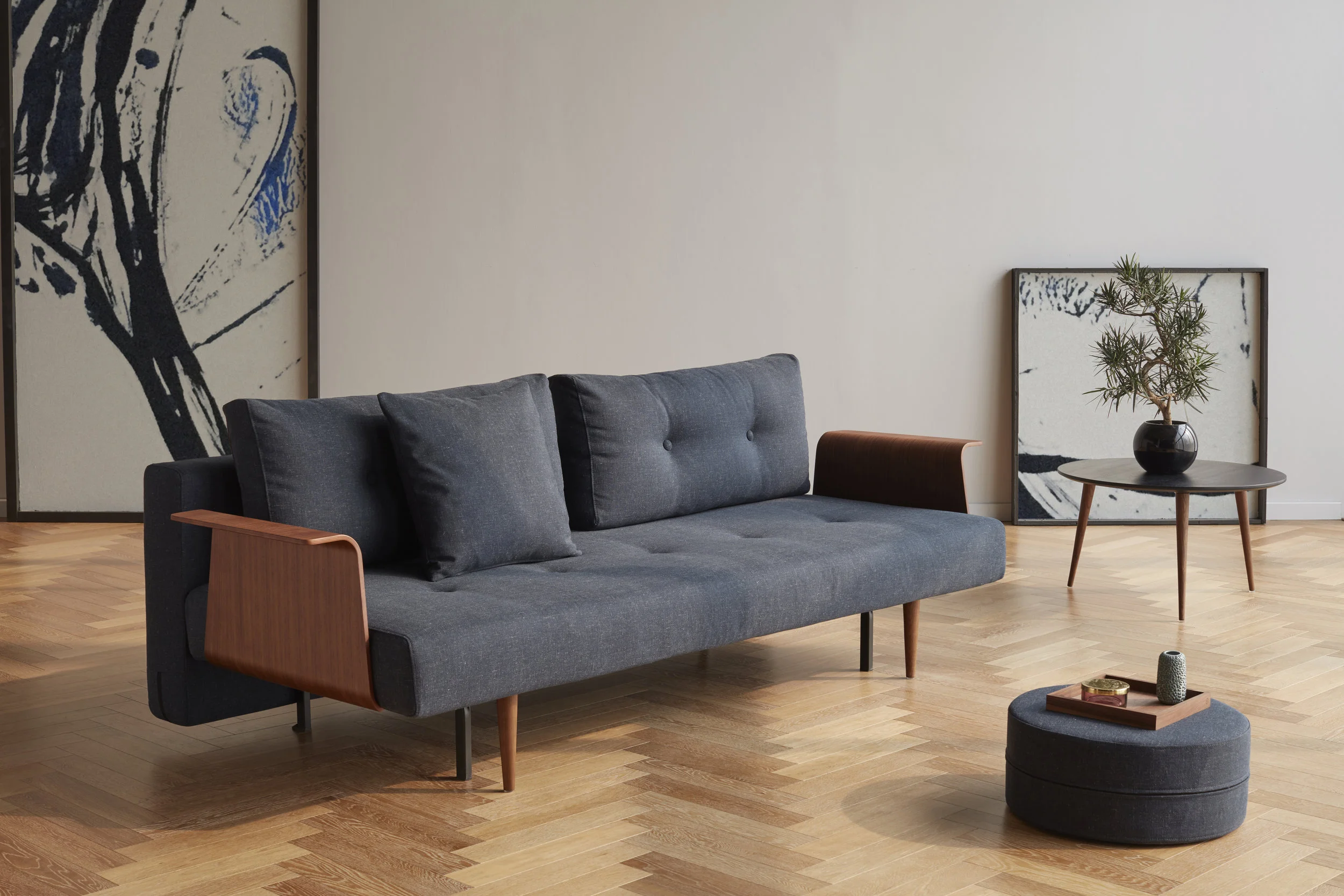 Recast Plus sofa walnut wood 02.jpg
