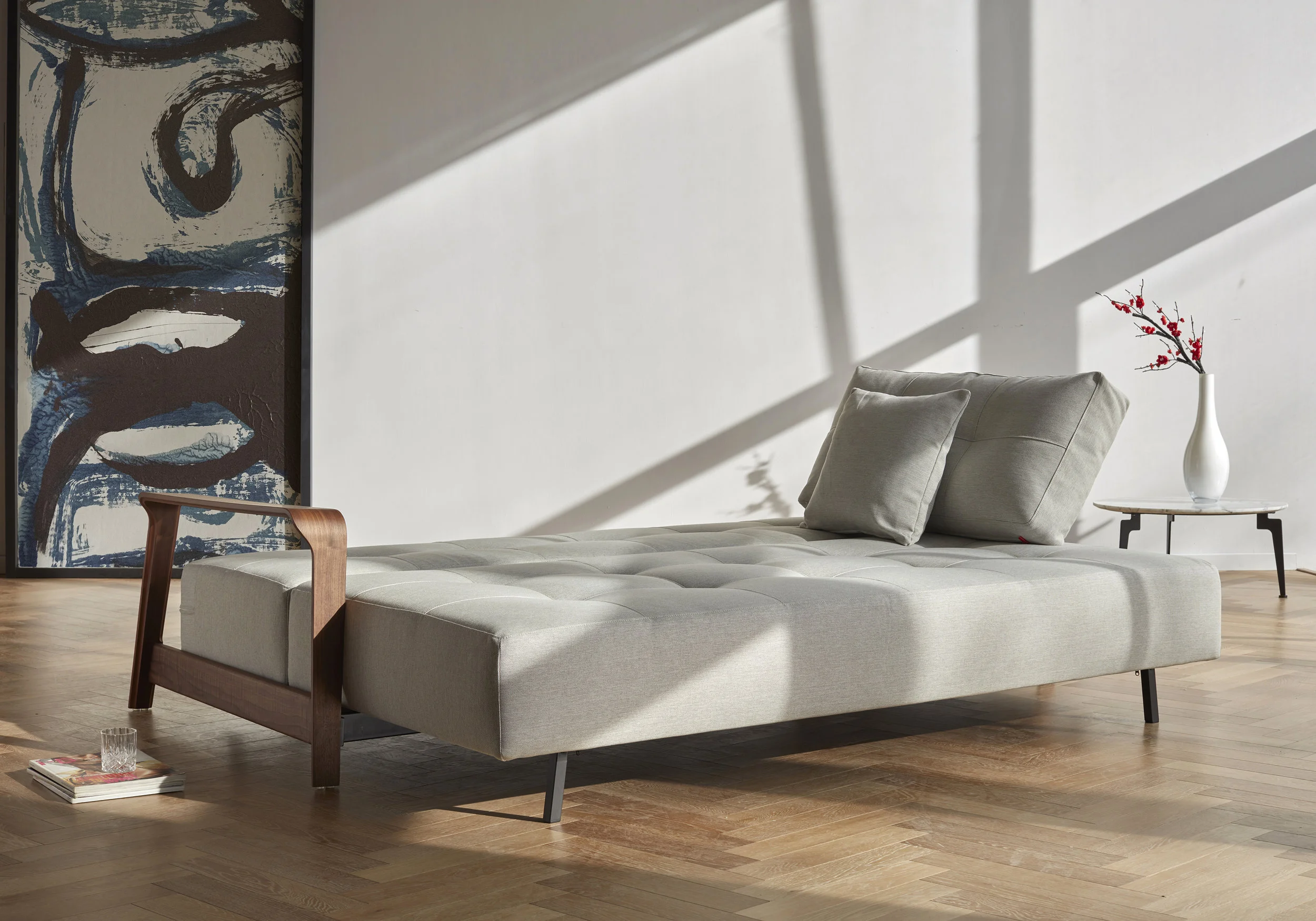 Ran Deluxe Excess Lounger 527 03.jpg