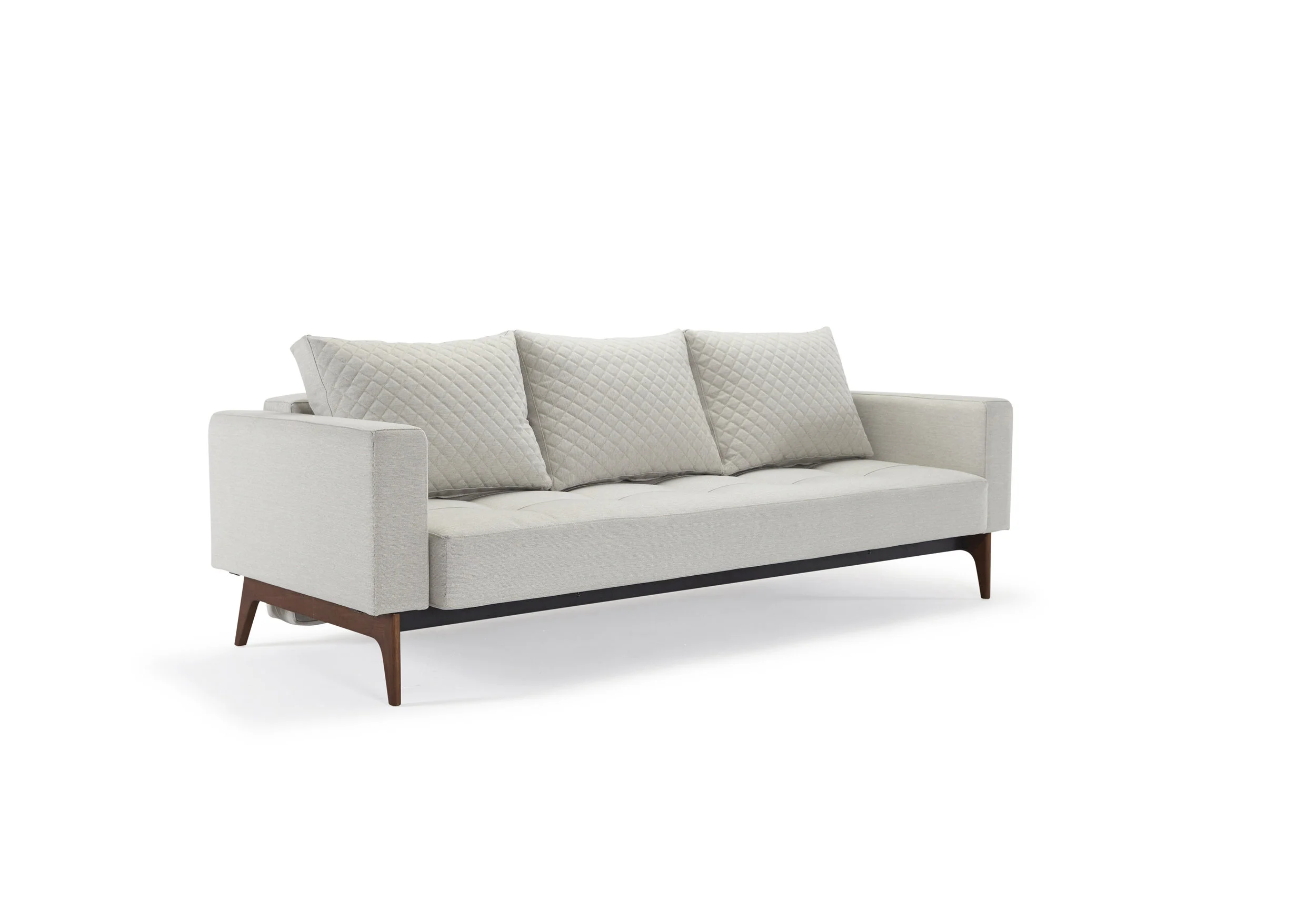 Cassius_Q_sofa_Walnut_527_1.jpg