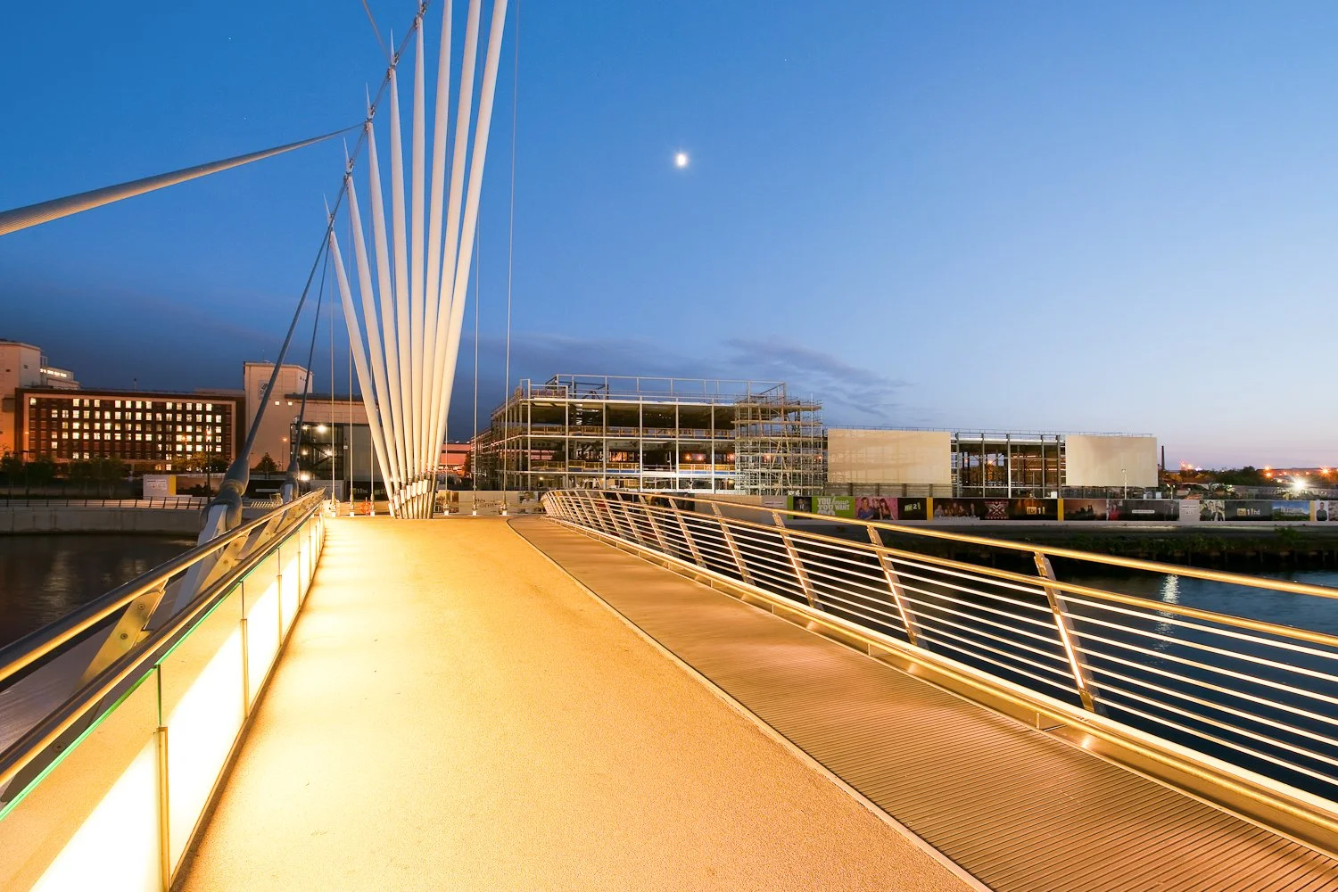 low.res.MediaCityUK2012_25.jpg