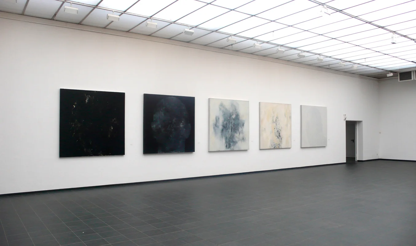 Gesichtlos die Malerei des Diffusen/Faceless: The Painting of the Diffuse Kunsthalle Darmstadt, Germany, 2009 Curated by Dr Peter Joch
