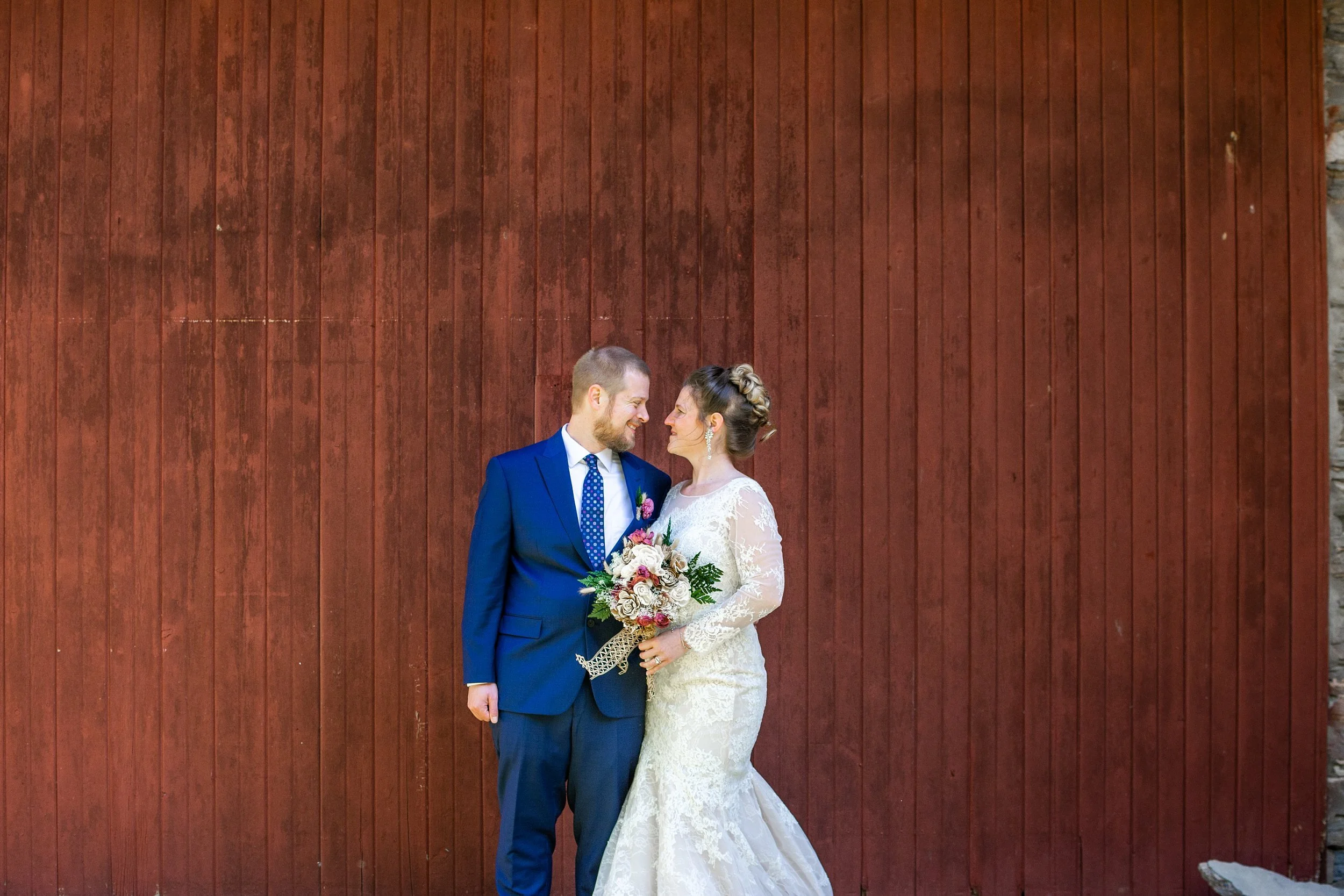 Small Wedding Photographer - Laurel and Mark