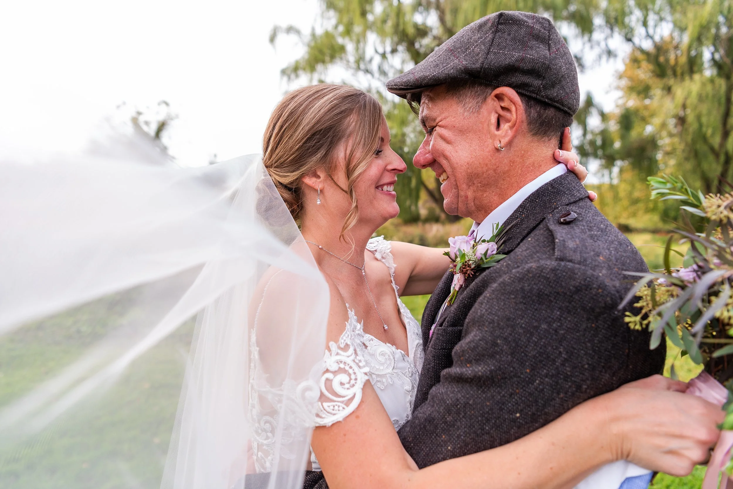 House and Barn Wedding Photographer - Sara and Allan