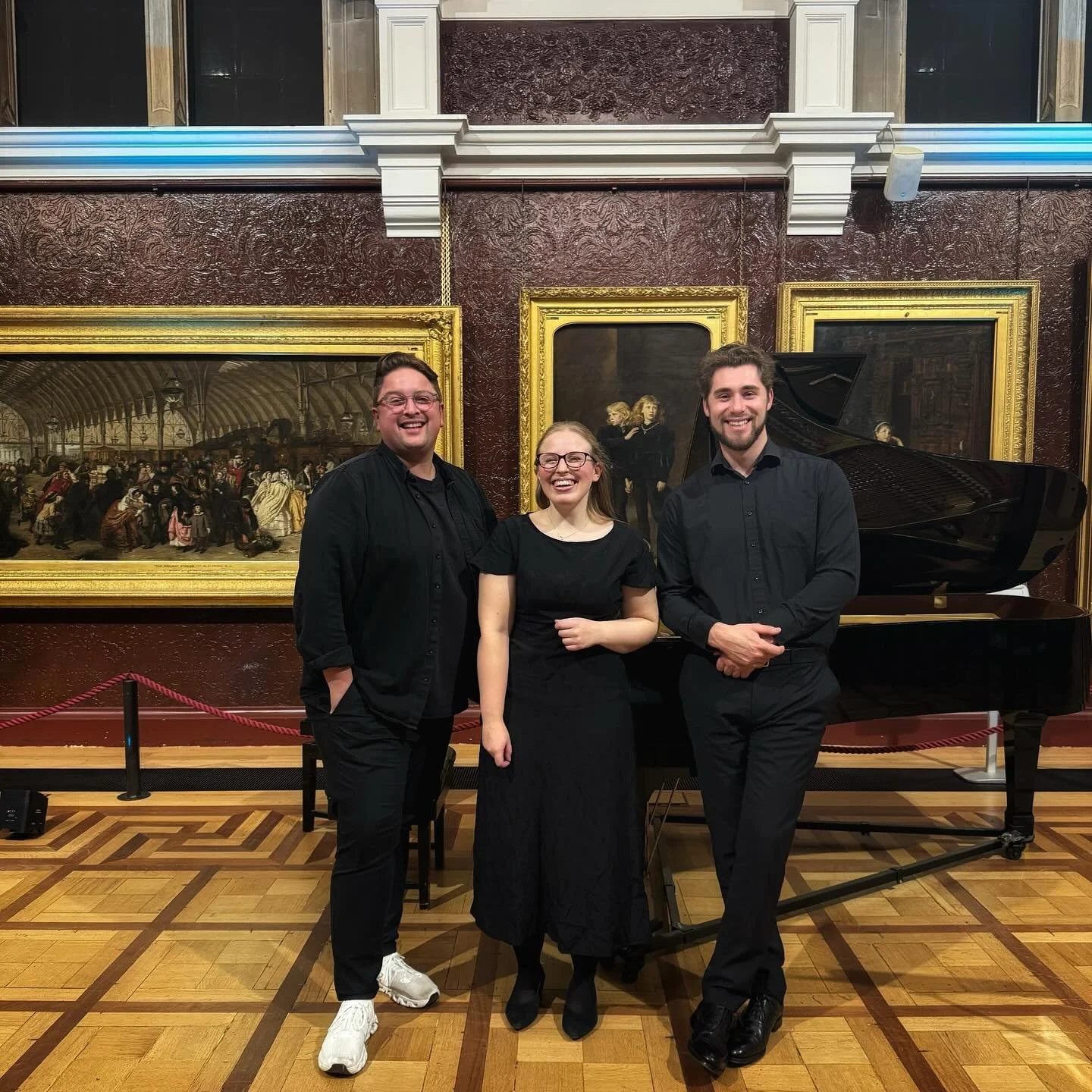 Just some muso friends being happy after a lovely performance &bull; 23 October 2025, 9.17pm