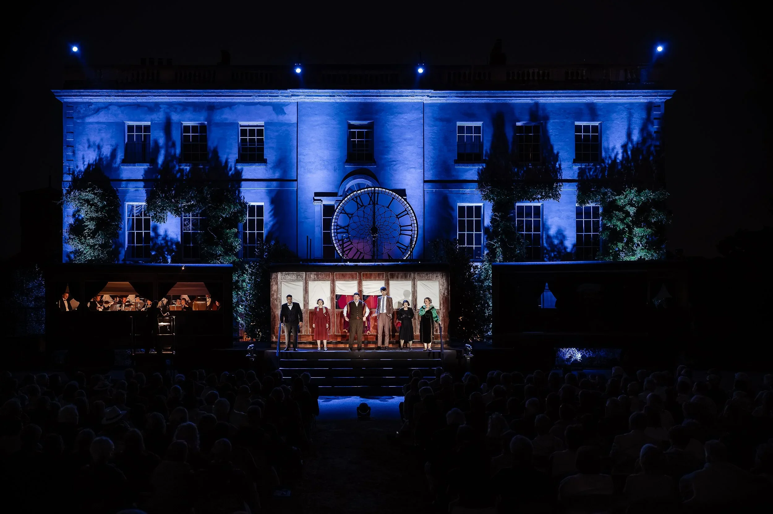 'nova nova' at Waterperry Opera Festival