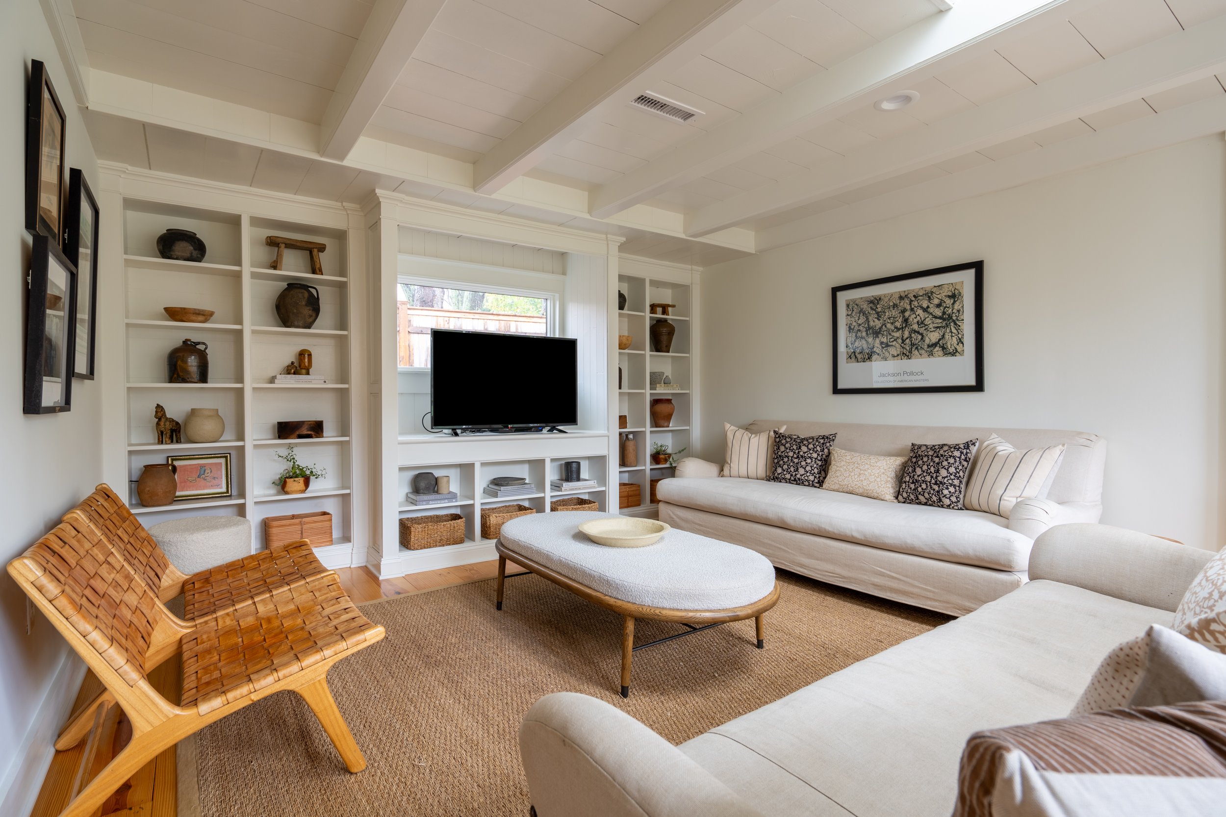 AGH Lake House 29.jpg