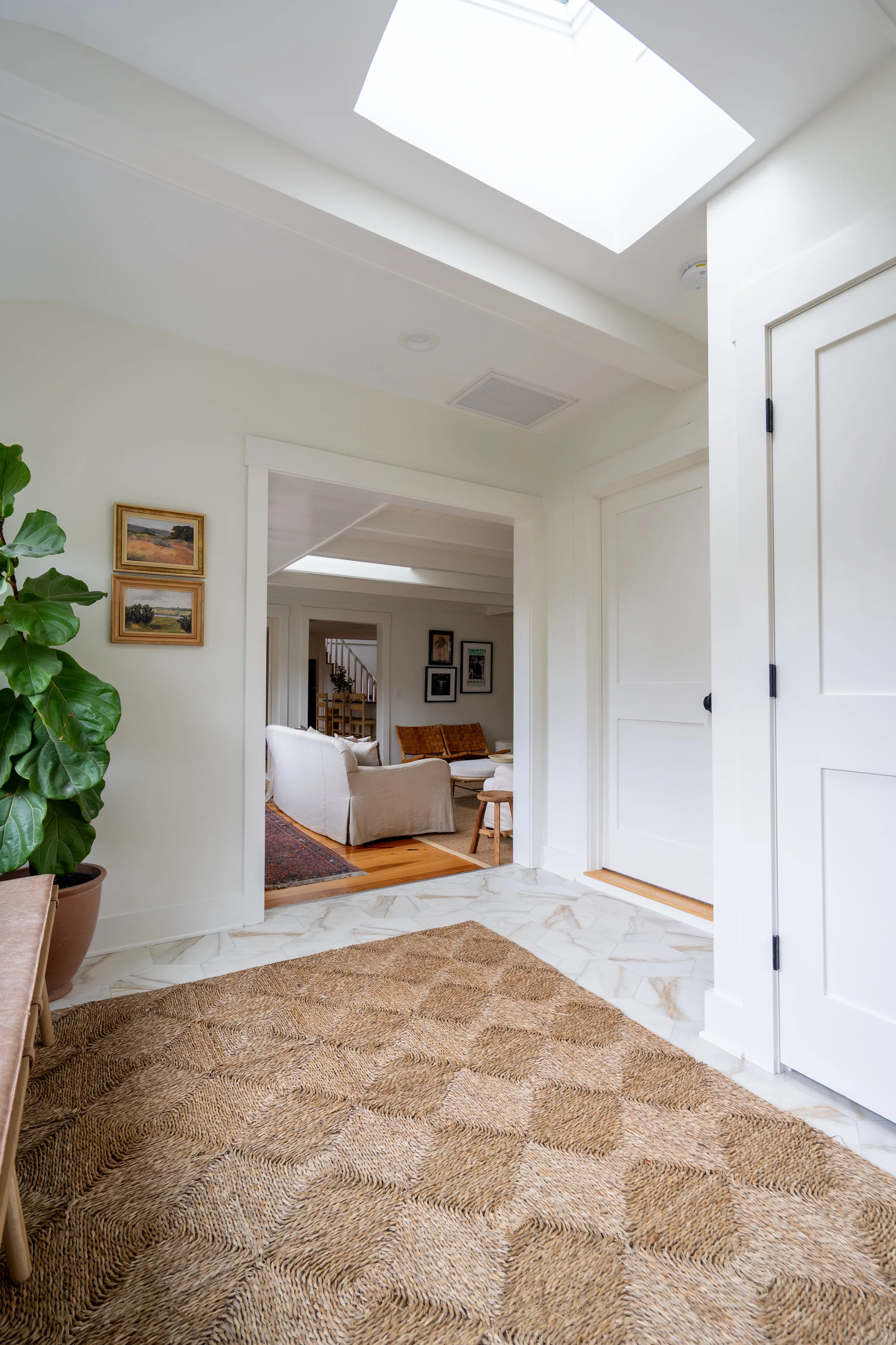 AGH Lake House 17.jpg