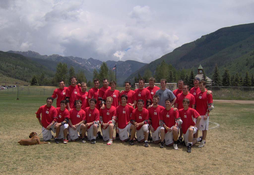 Vail 2006 Team Photo.JPG