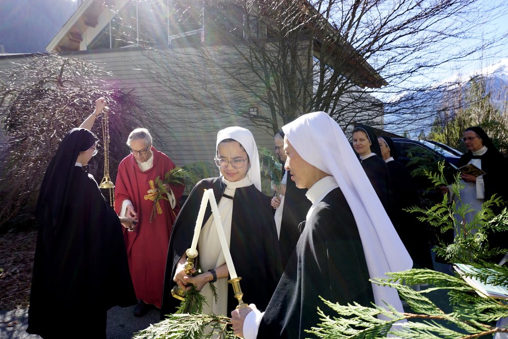 Beginning of Mass on Palm Sunday