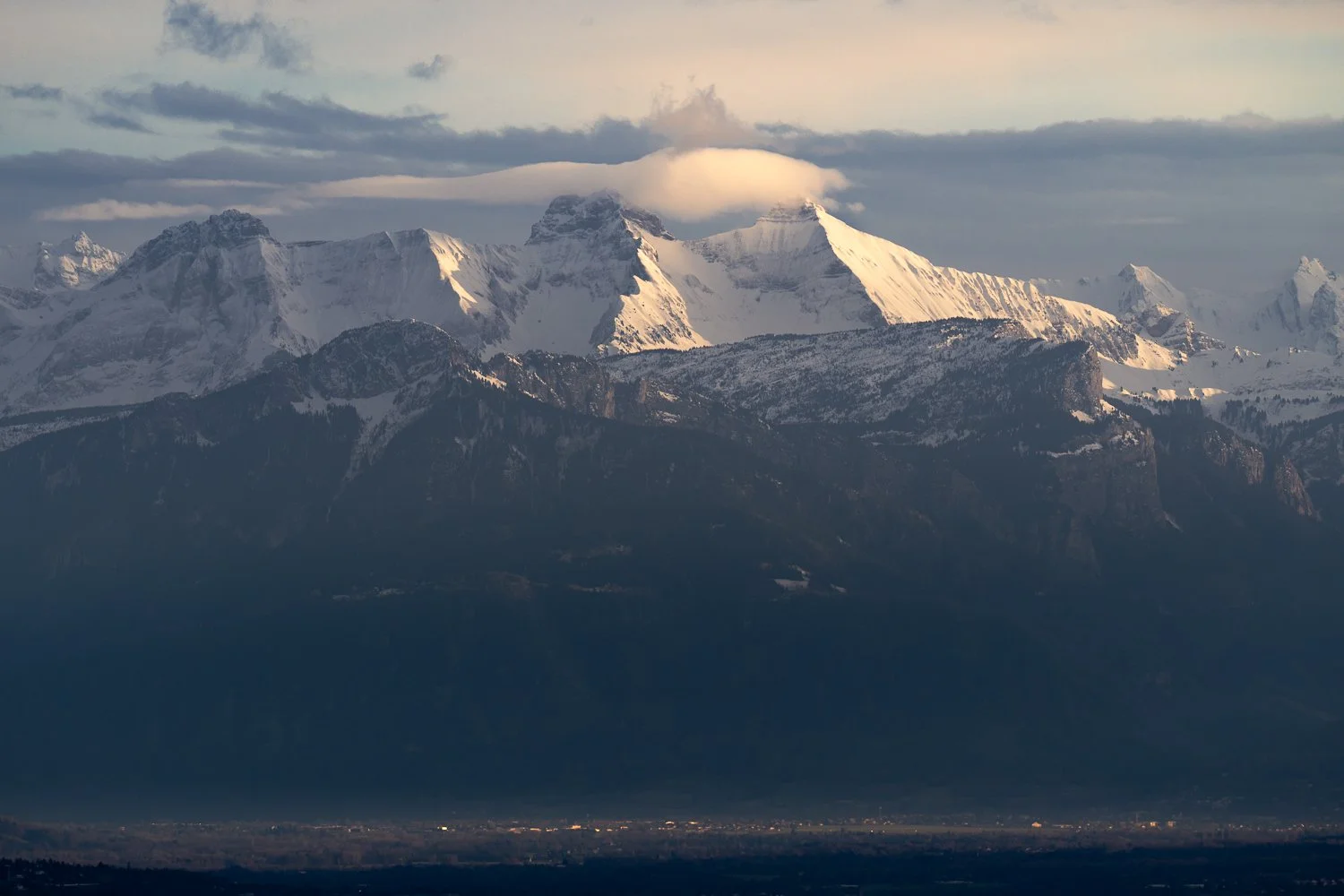 La Pointe Blanche et le Pic de Jalouvre dans la lumière