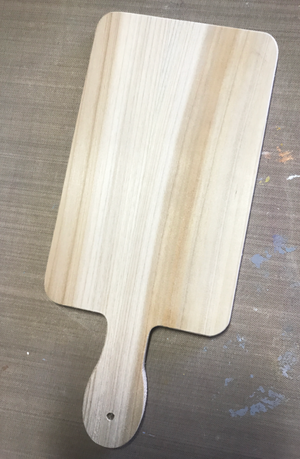 Transform+a+blank+cutting+board+with+the+DIY+Paint+System.png