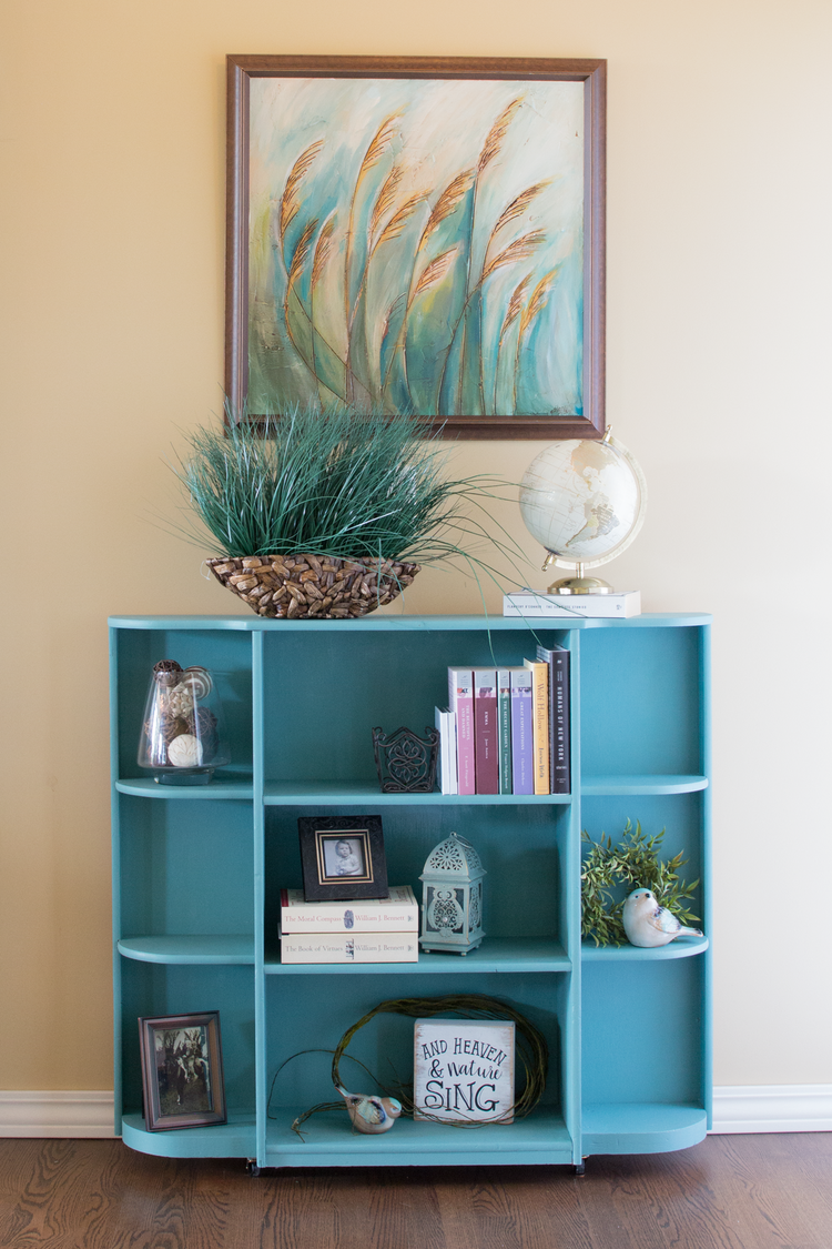 DIY Paint Color Mixing and Side Table Makeover