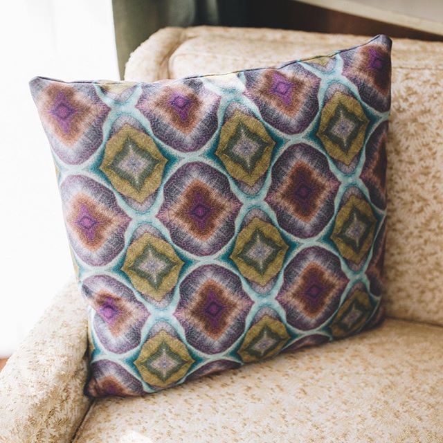 PURPLE DIAMOND LANDSCAPE 2 WOVEN REPEAT PILLOWCASE
.
.
.
Photo credit: @whitneyknutsonphotography