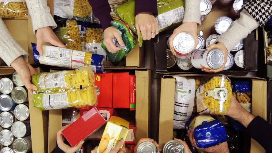 trusselltrust-food-bank-01.jpg