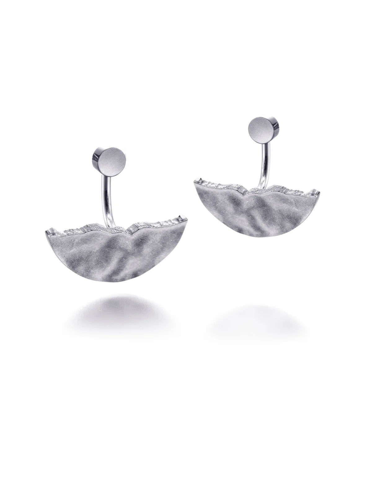 Moon_and_back_silver_earrings_web.jpg