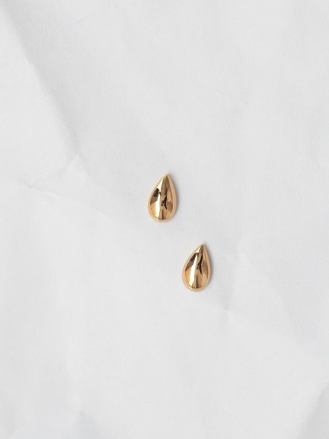 Drop earrings