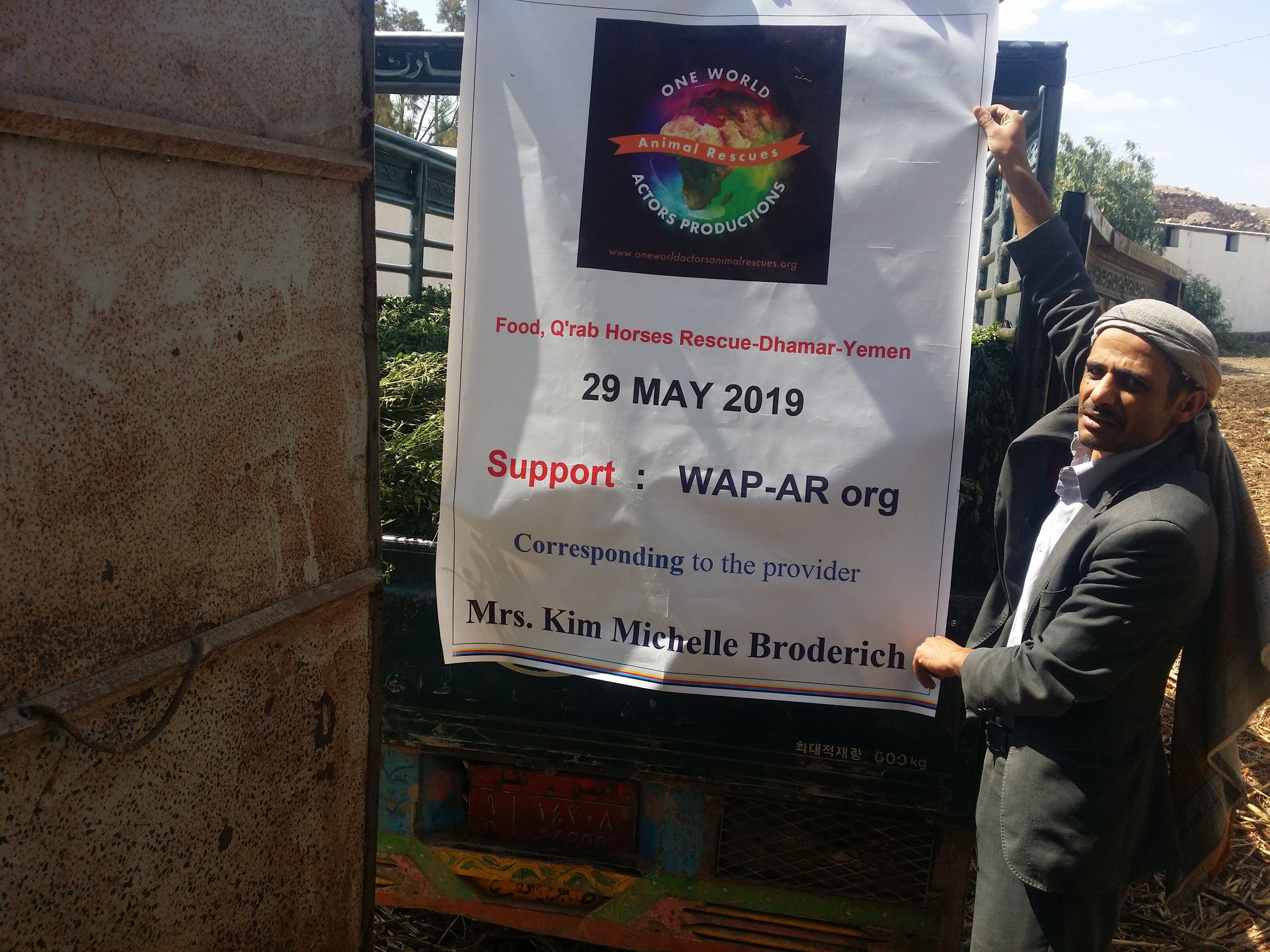 QRAB with deliverer and OWAP AR 29 MAY 2019 20190529_141034.jpg