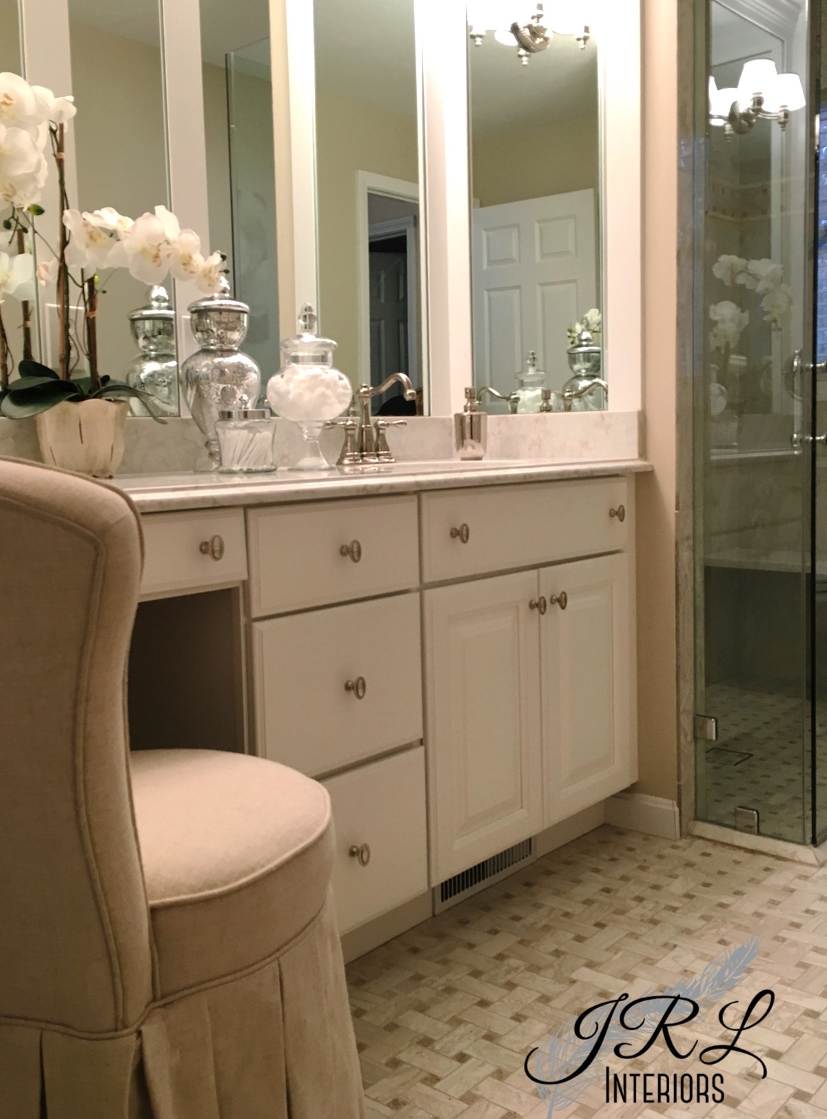 bathroom vanity chair with back and swivel