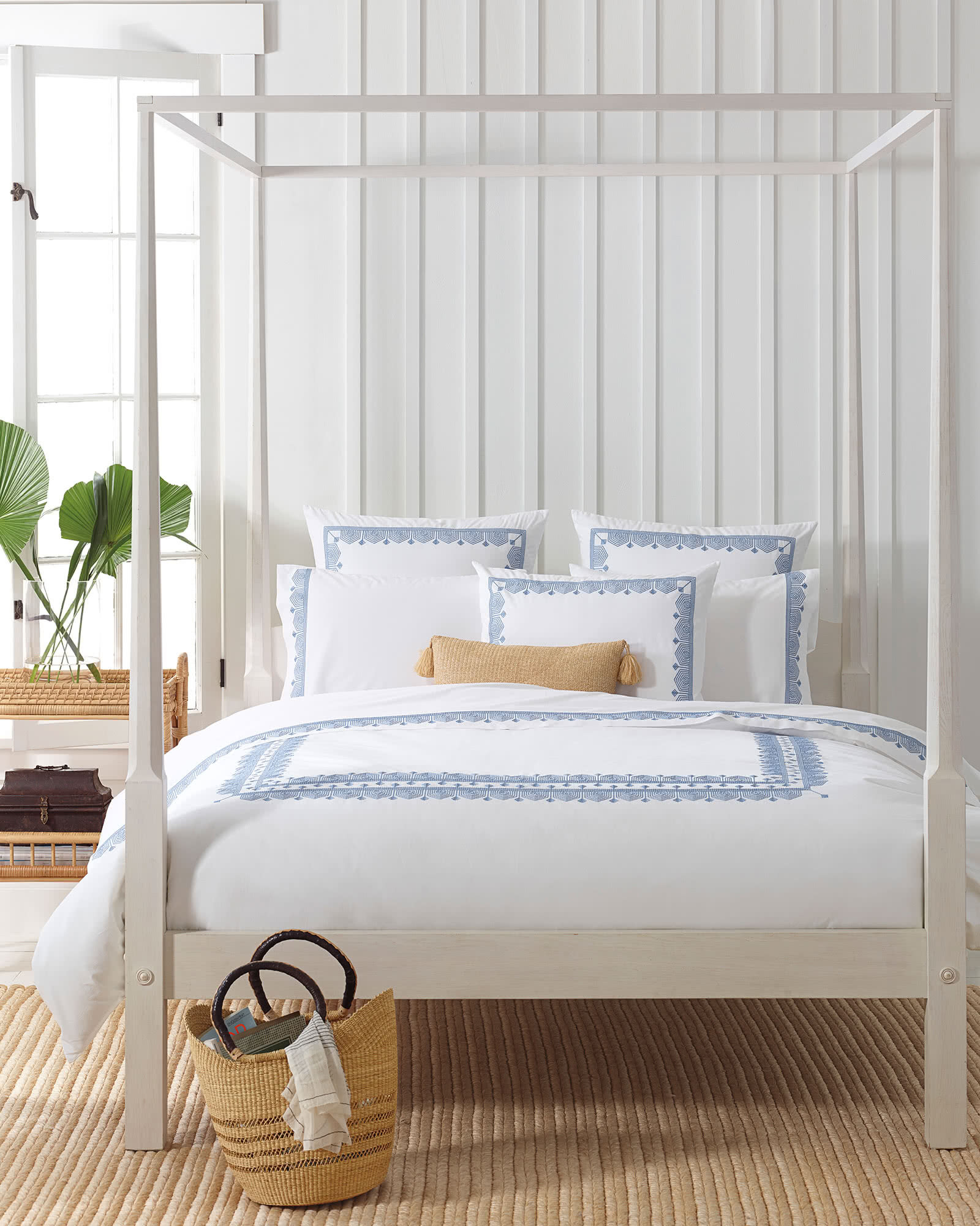 Emboidered Percale Duvet cover and shams