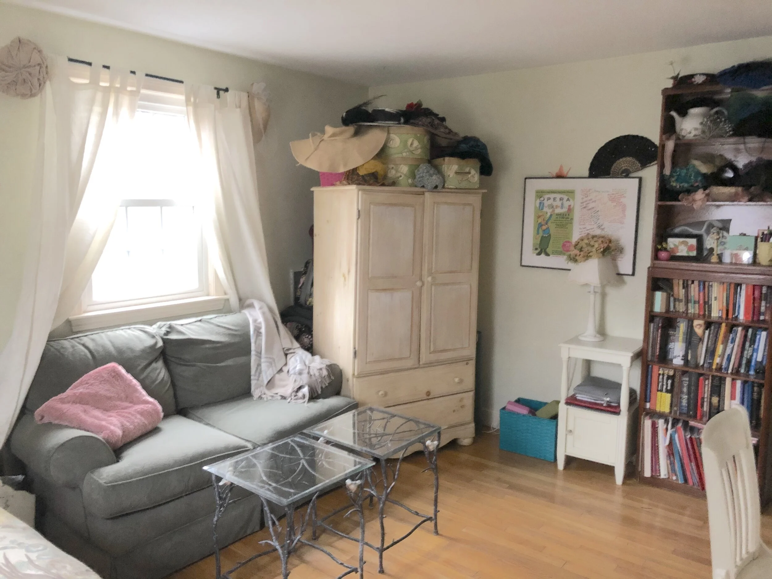 Bedroom Before 1.jpg