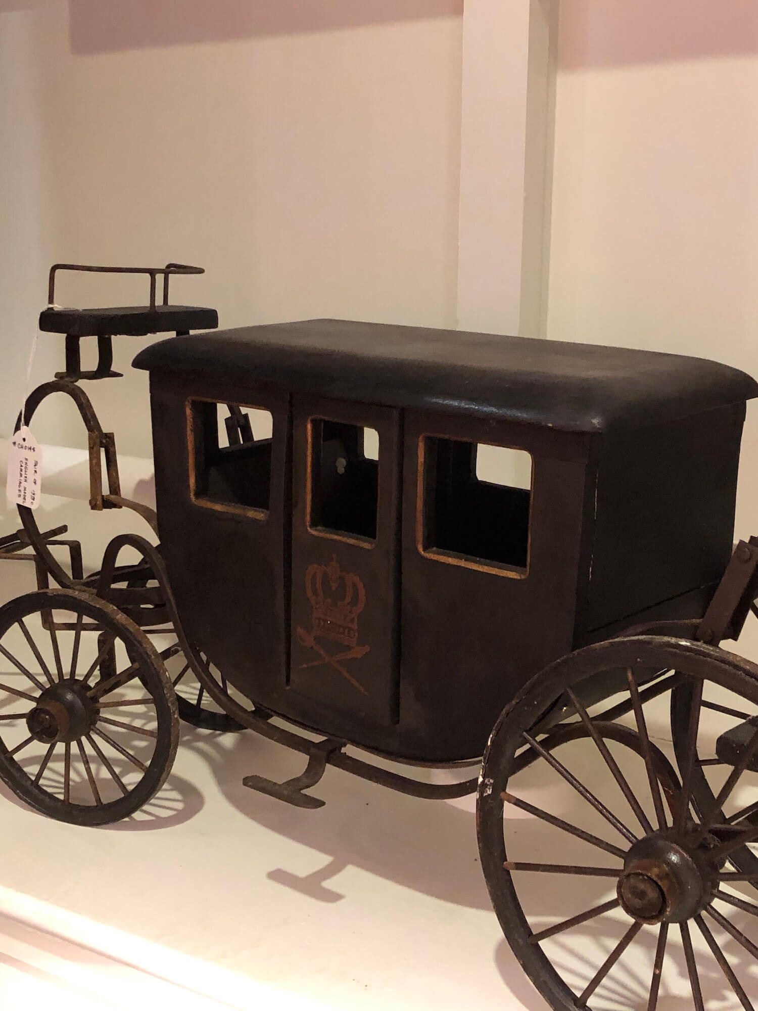 Antique model carriage.jpeg