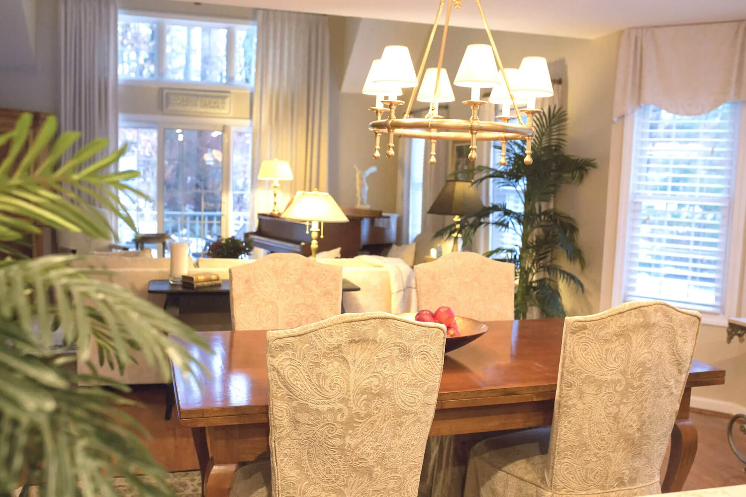 JRL Interiors — Updating Dining Room Decor