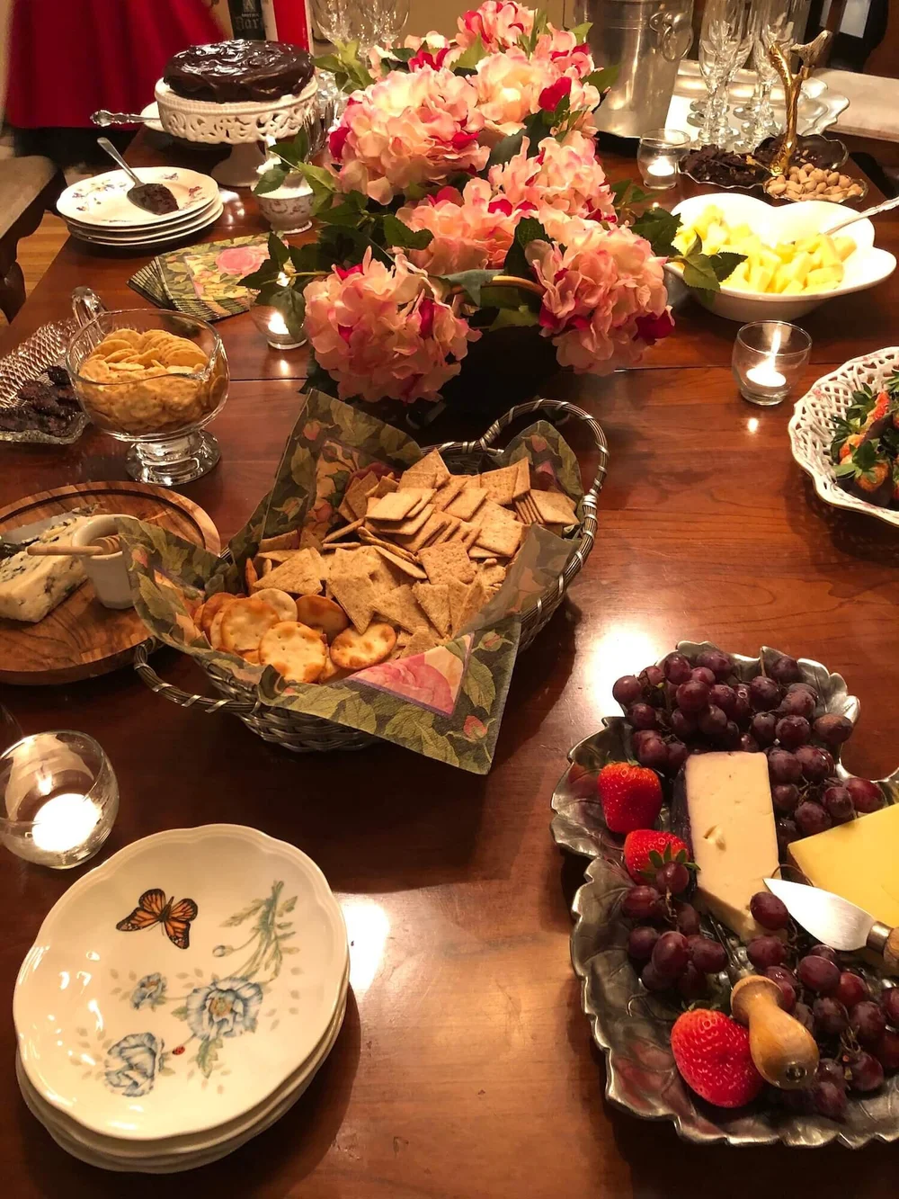 JRL Interiors — How to set a beautiful buffet table