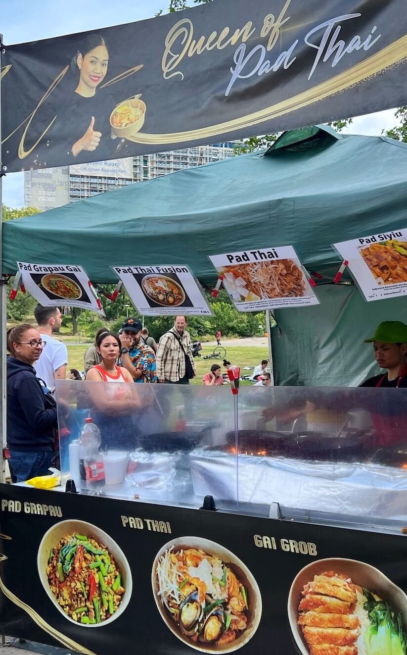 thai park queen of pad thai truck.JPG