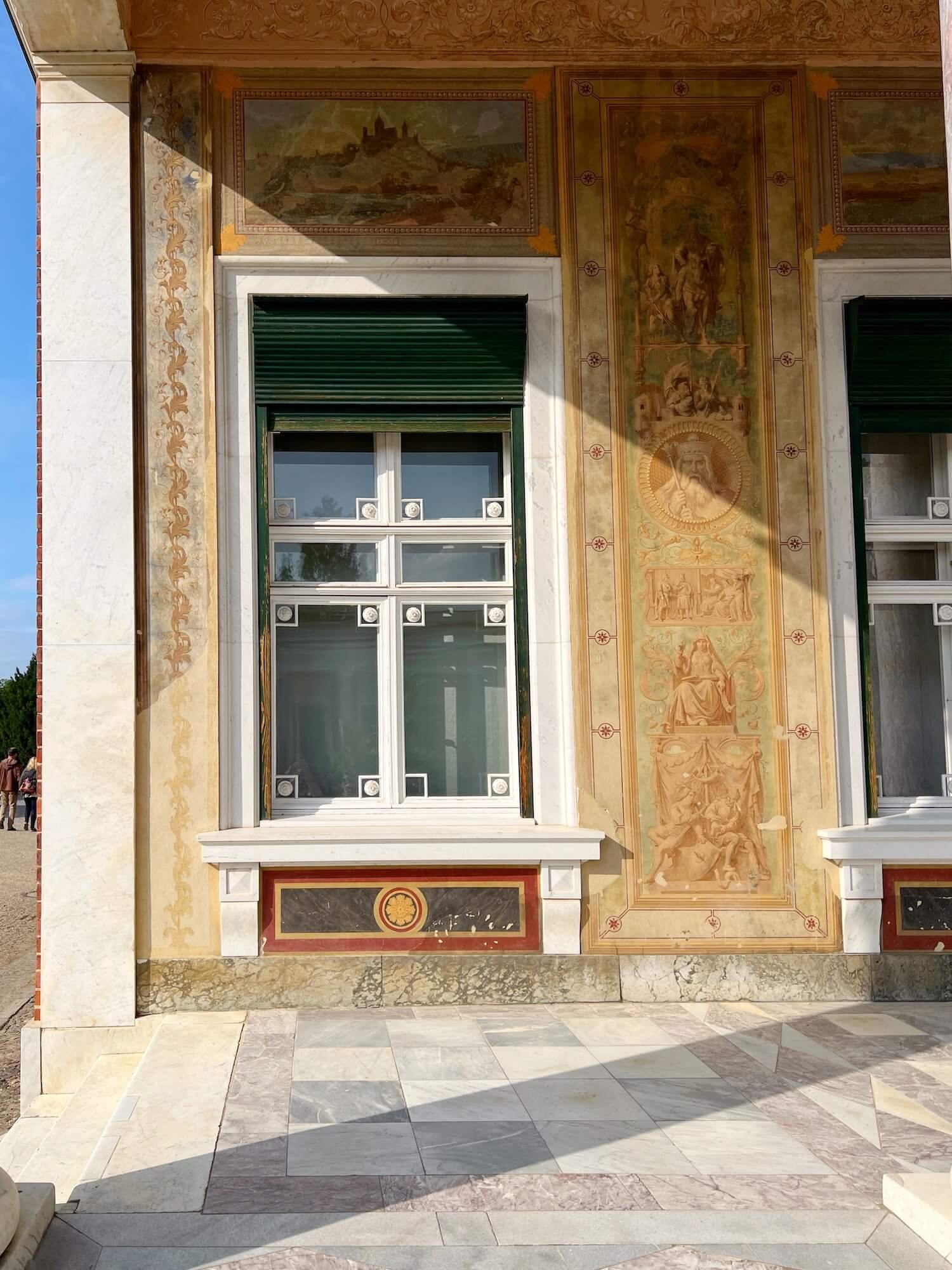 marble house colonade window and frescoes.JPG