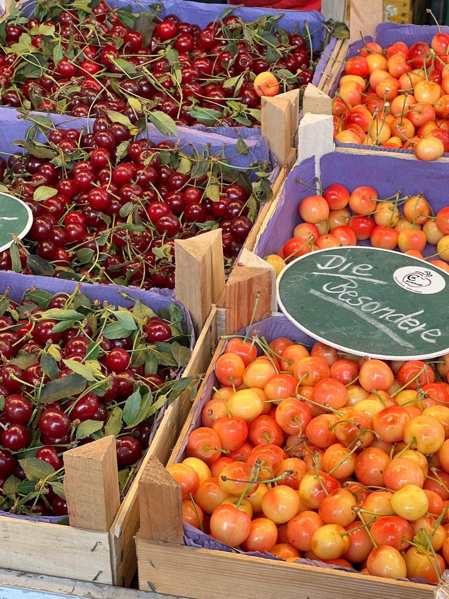 hamburg street market produce.JPG