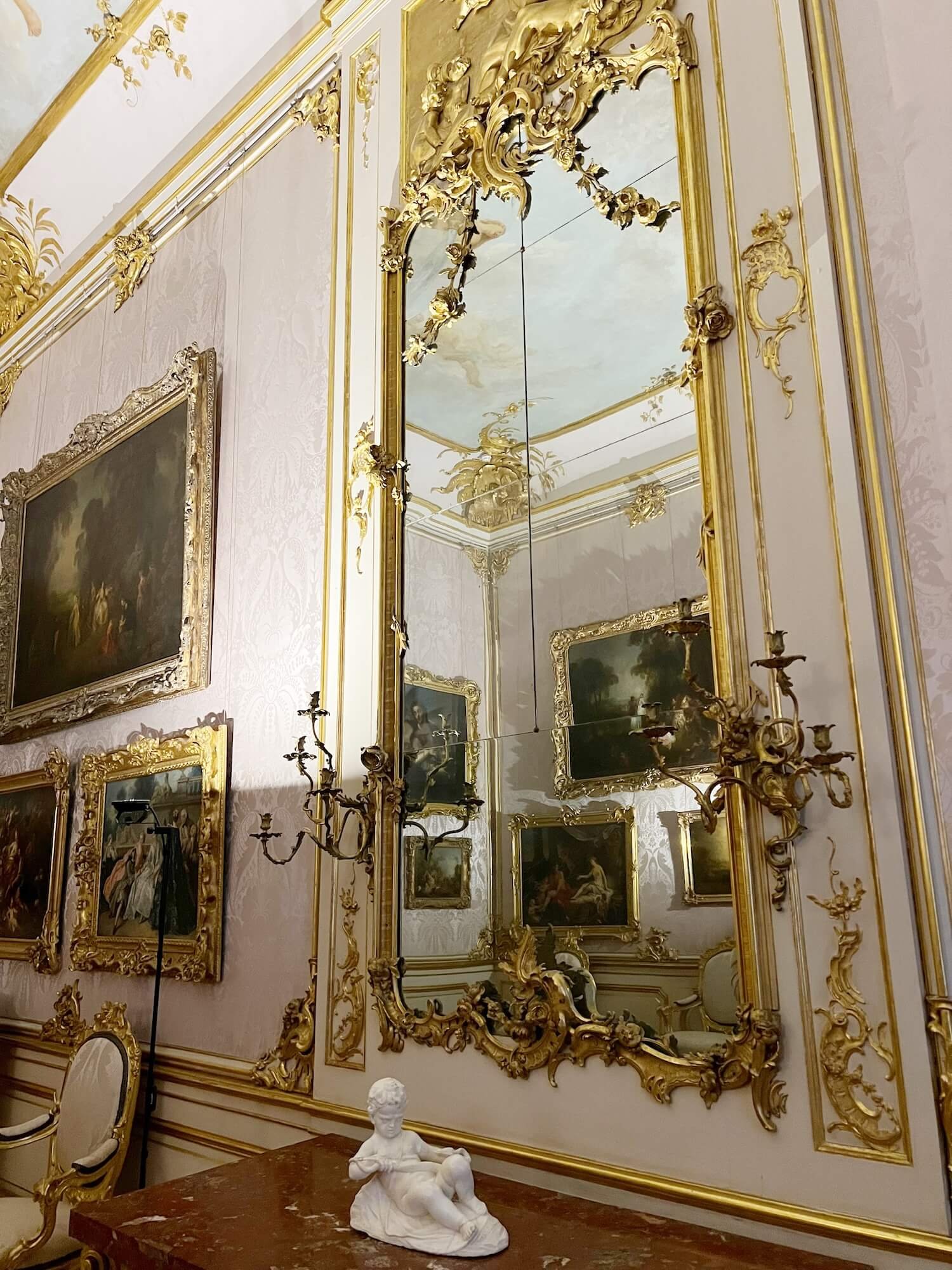 damask room .JPG