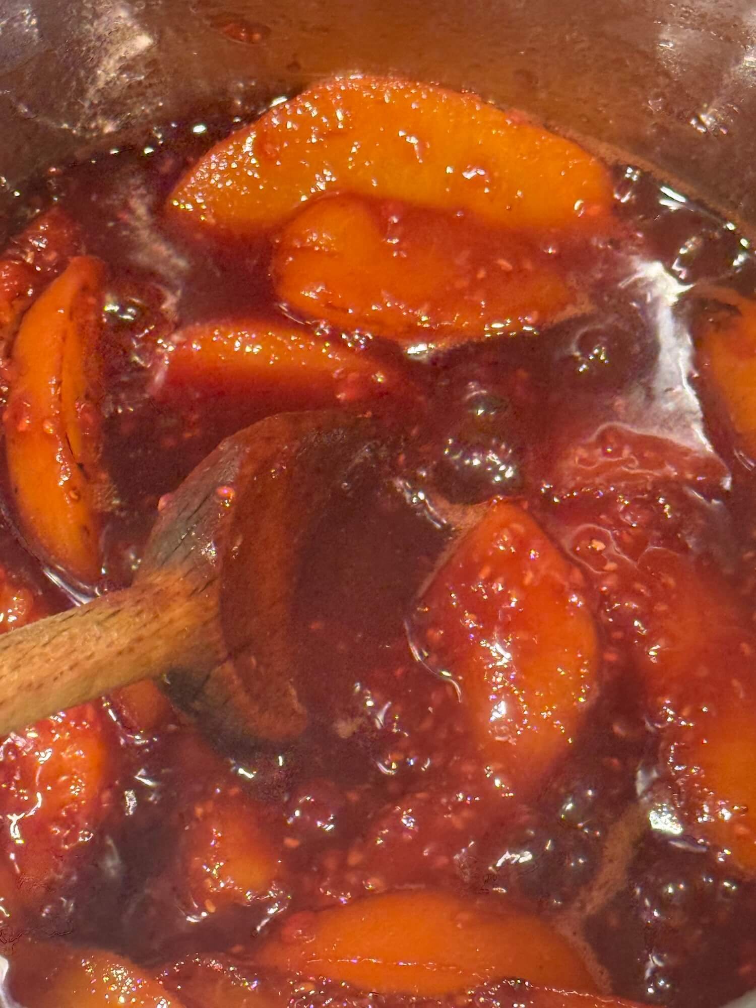 making fruit compote