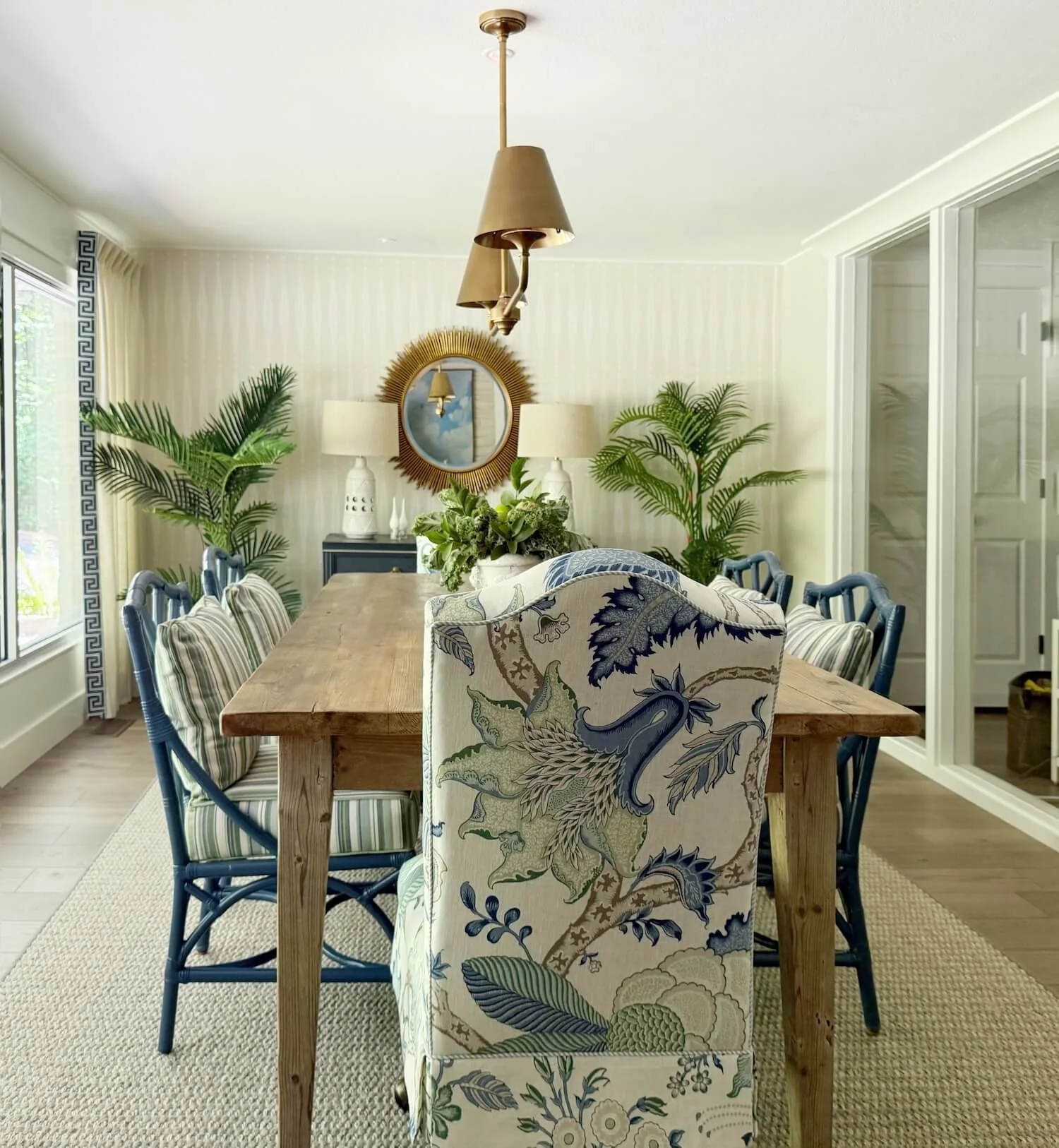 dining room feature wall.jpeg
