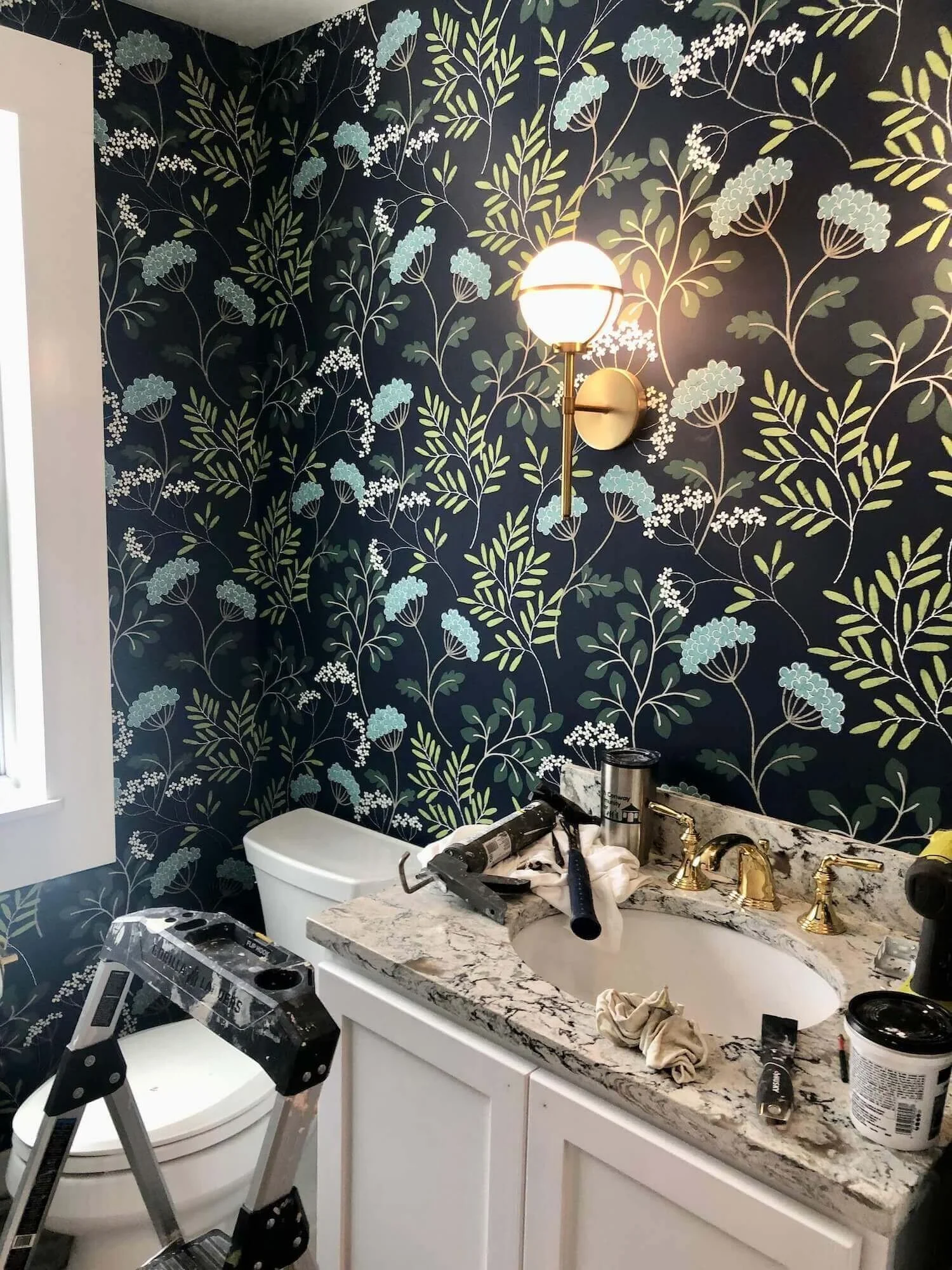 Powder Room in PROGRESS