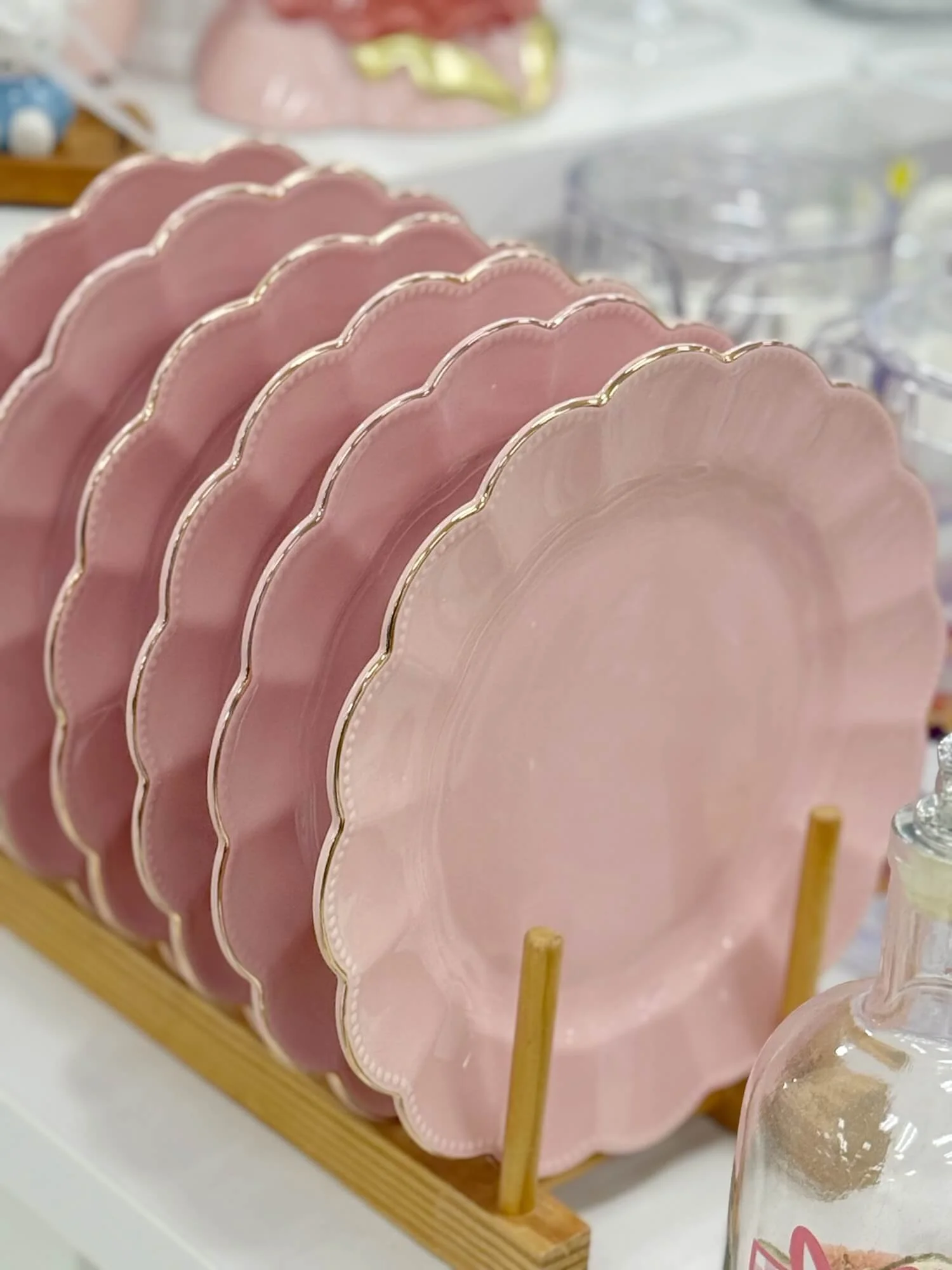 scalloped pink dinner plates.jpeg